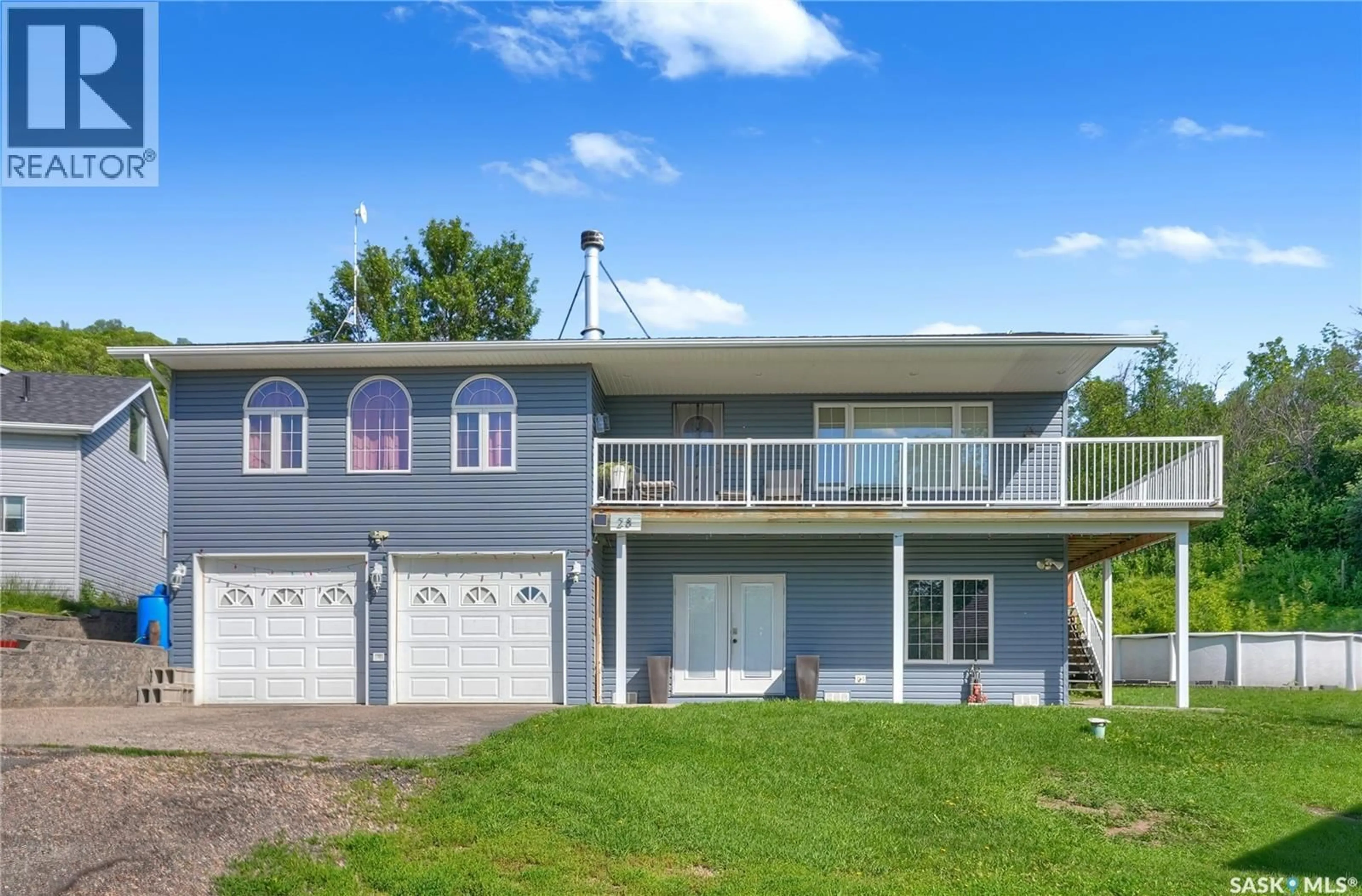 Home with vinyl exterior material, water/lake/river/ocean view for 28 ALICE CRESCENT, North Grove Saskatchewan S0H4C0