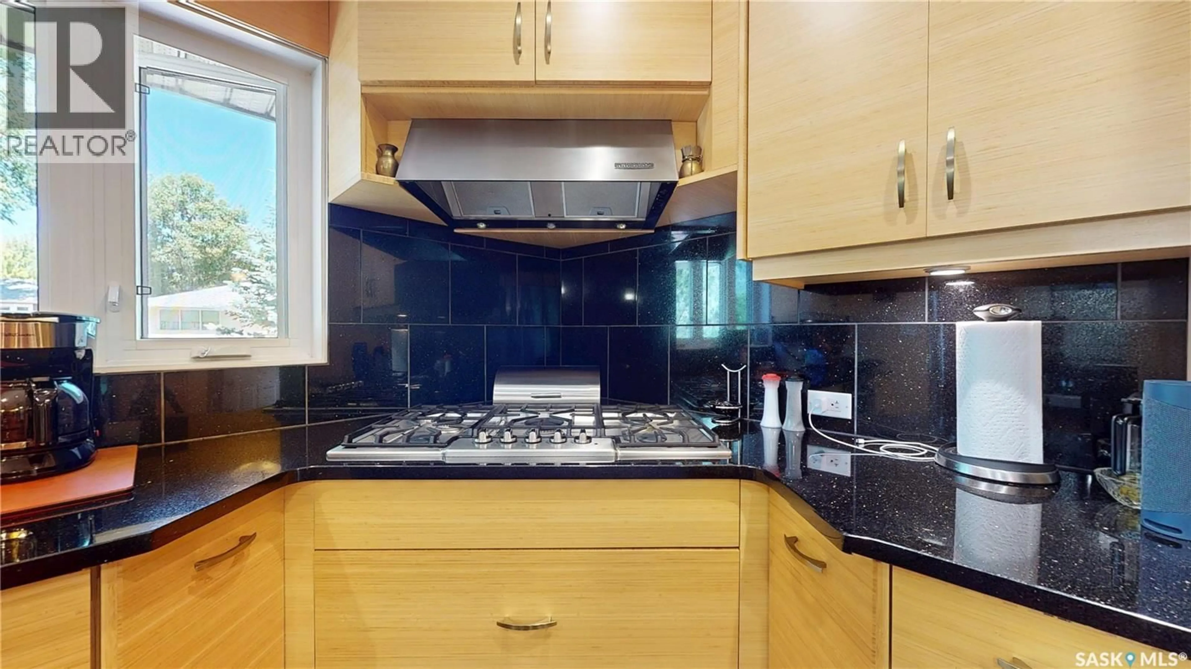 Standard kitchen, ceramic/tile floor for 3307/3309 DAWSON CRESCENT, Regina Saskatchewan S4R3V6