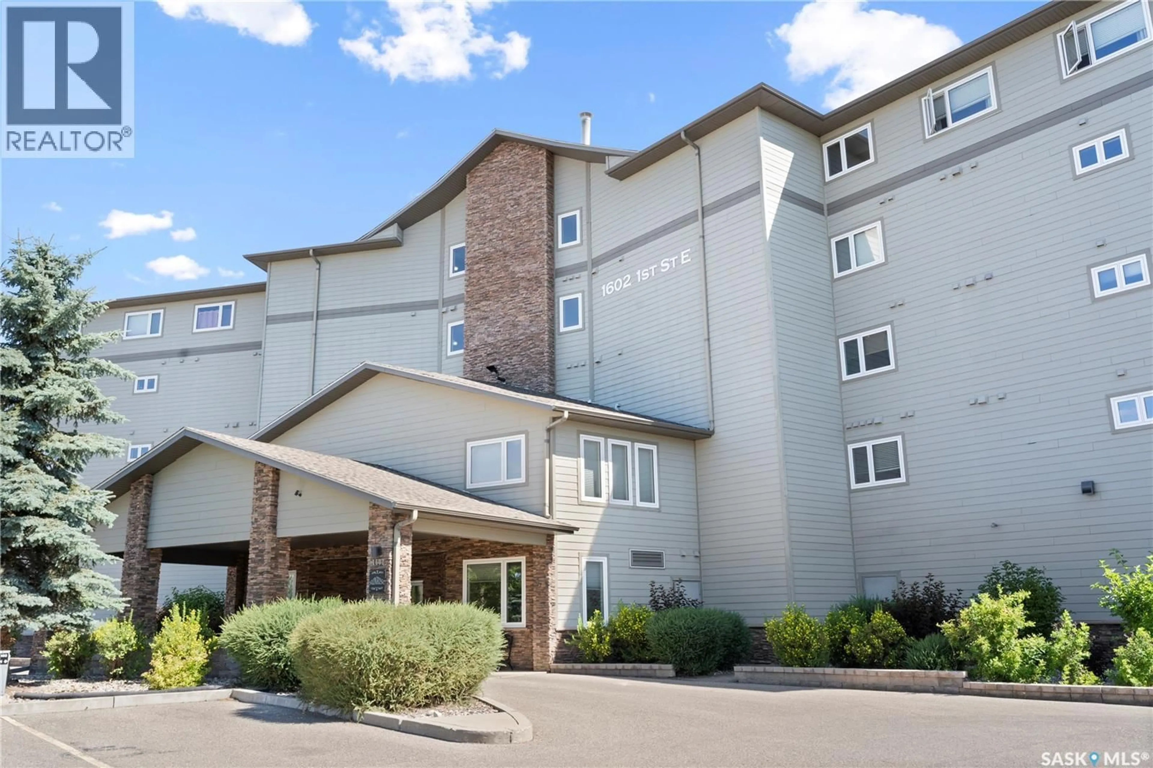 Patio, mountain view for 103 - 1602 1ST STREET, Prince Albert Saskatchewan S6V1G7