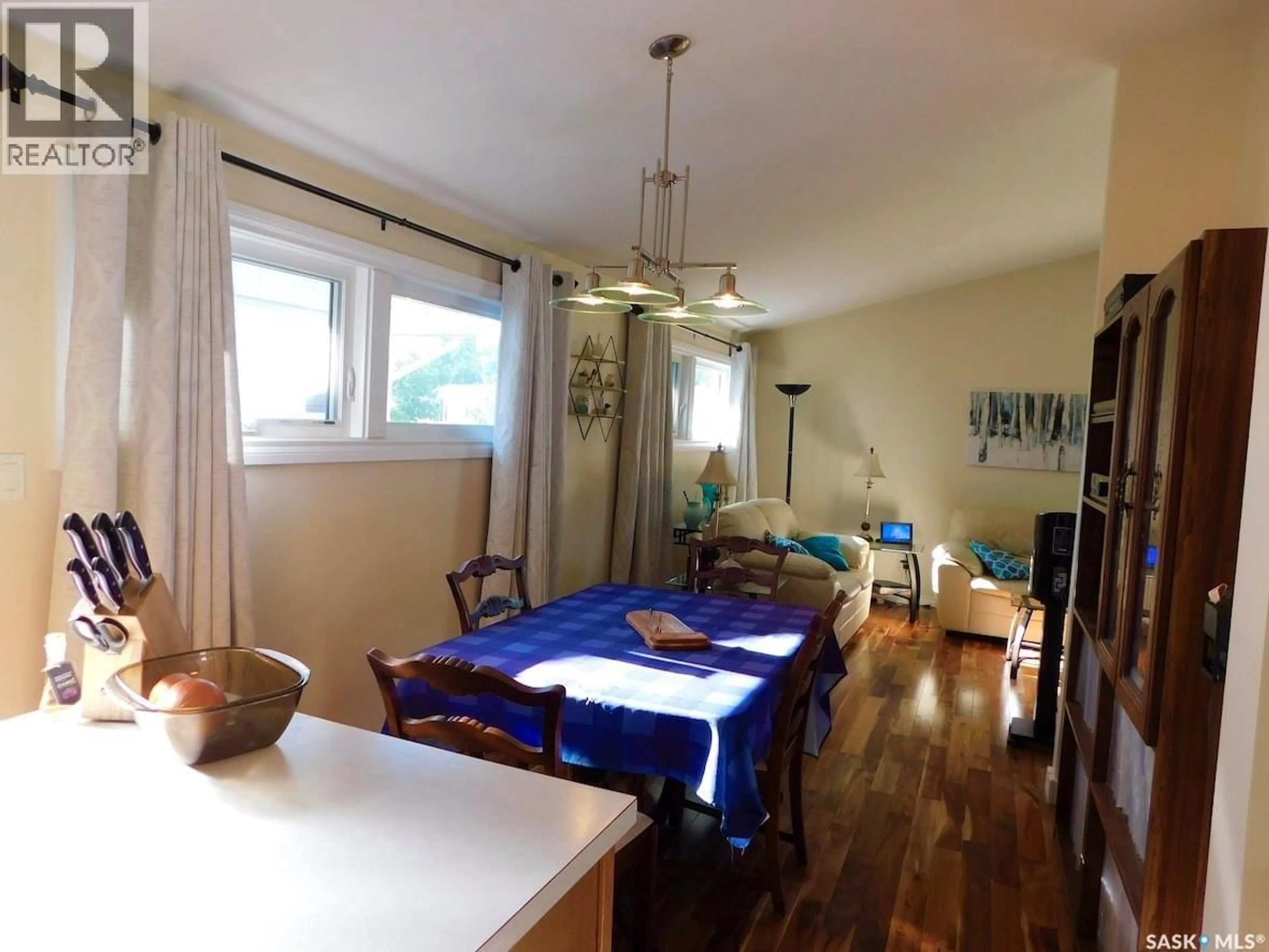 Dining room, wood/laminate floor for 41 KASPER CRESCENT, Assiniboia Saskatchewan S0H0B0