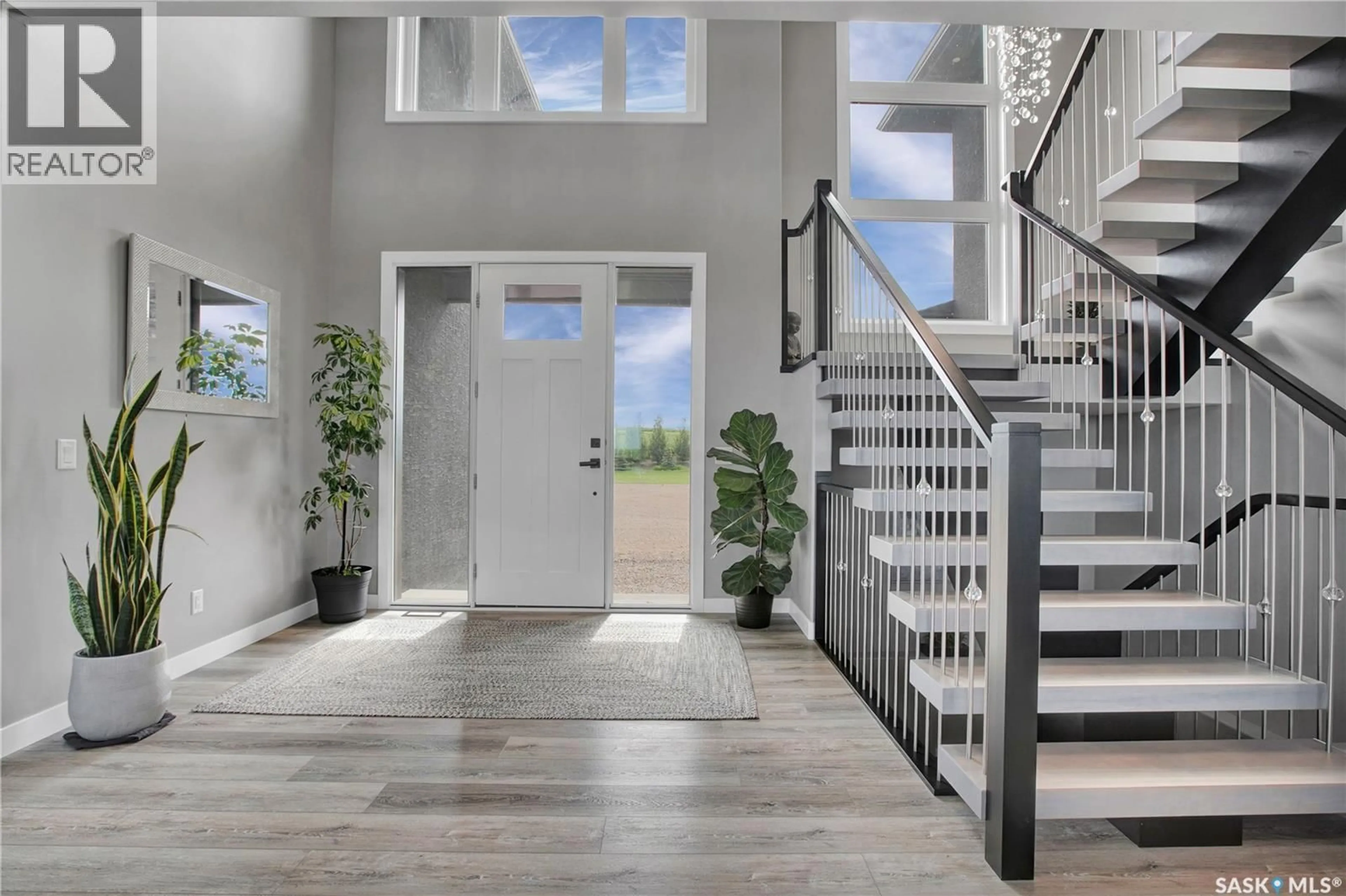 Indoor entryway for SUNSET SKIES ACREAGE, Grant Rm No. 372 Saskatchewan S0K3W0