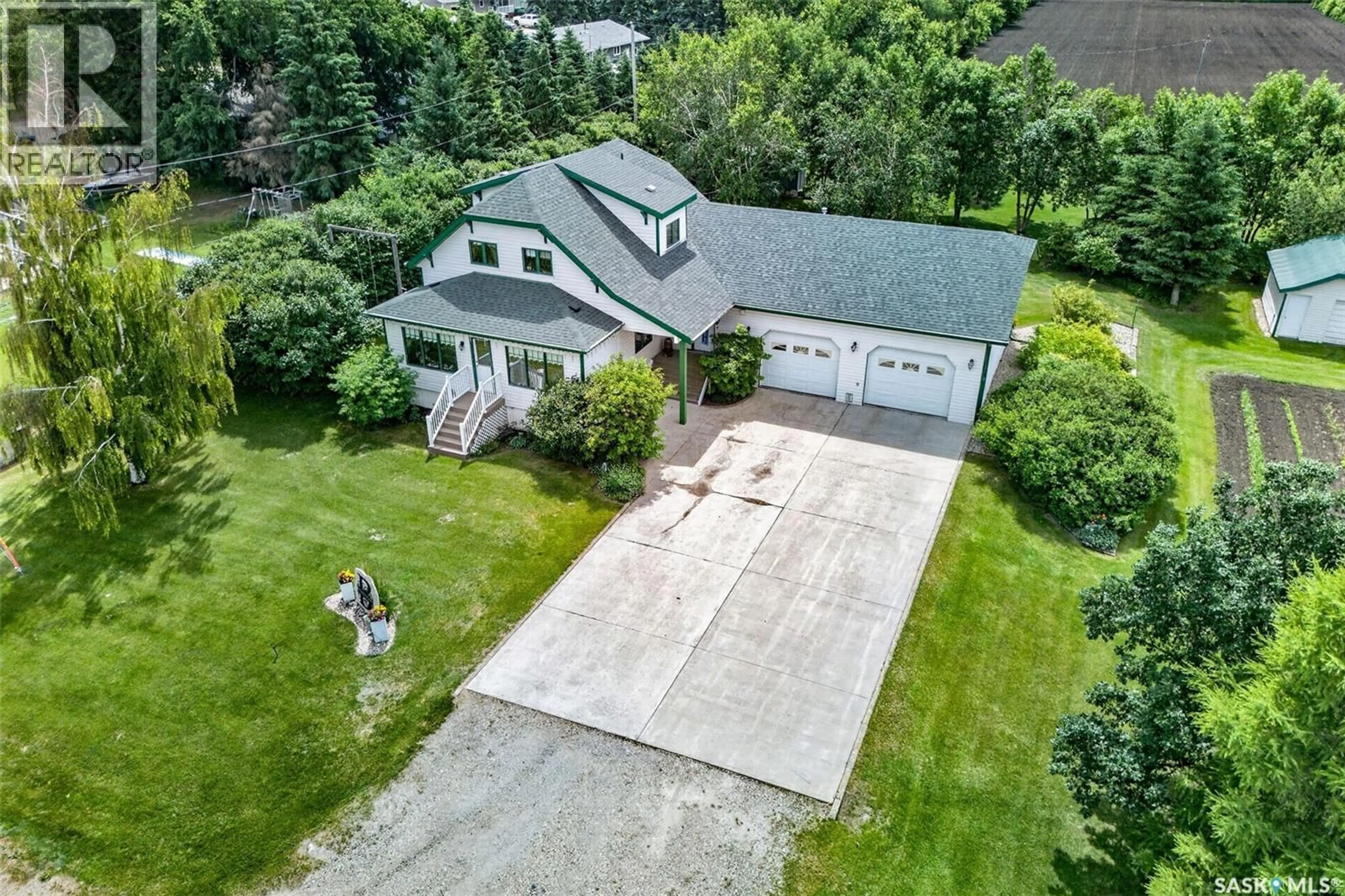 A pic from outside/outdoor area/front of a property/back of a property/a pic from drone, street for 138 1ST STREET, Lake Lenore Saskatchewan S0K2J0