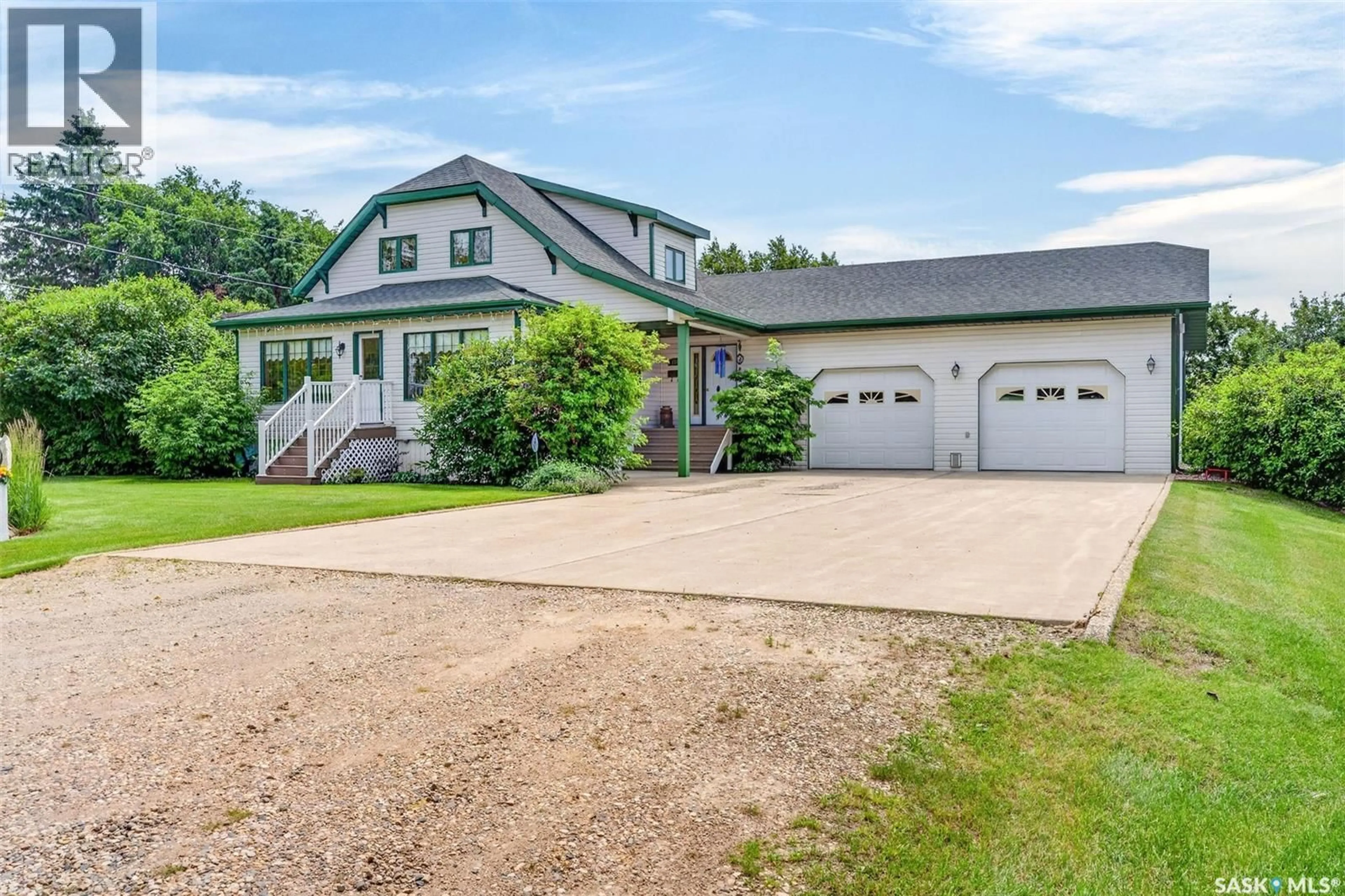 A pic from outside/outdoor area/front of a property/back of a property/a pic from drone, street for 138 1ST STREET, Lake Lenore Saskatchewan S0K2J0