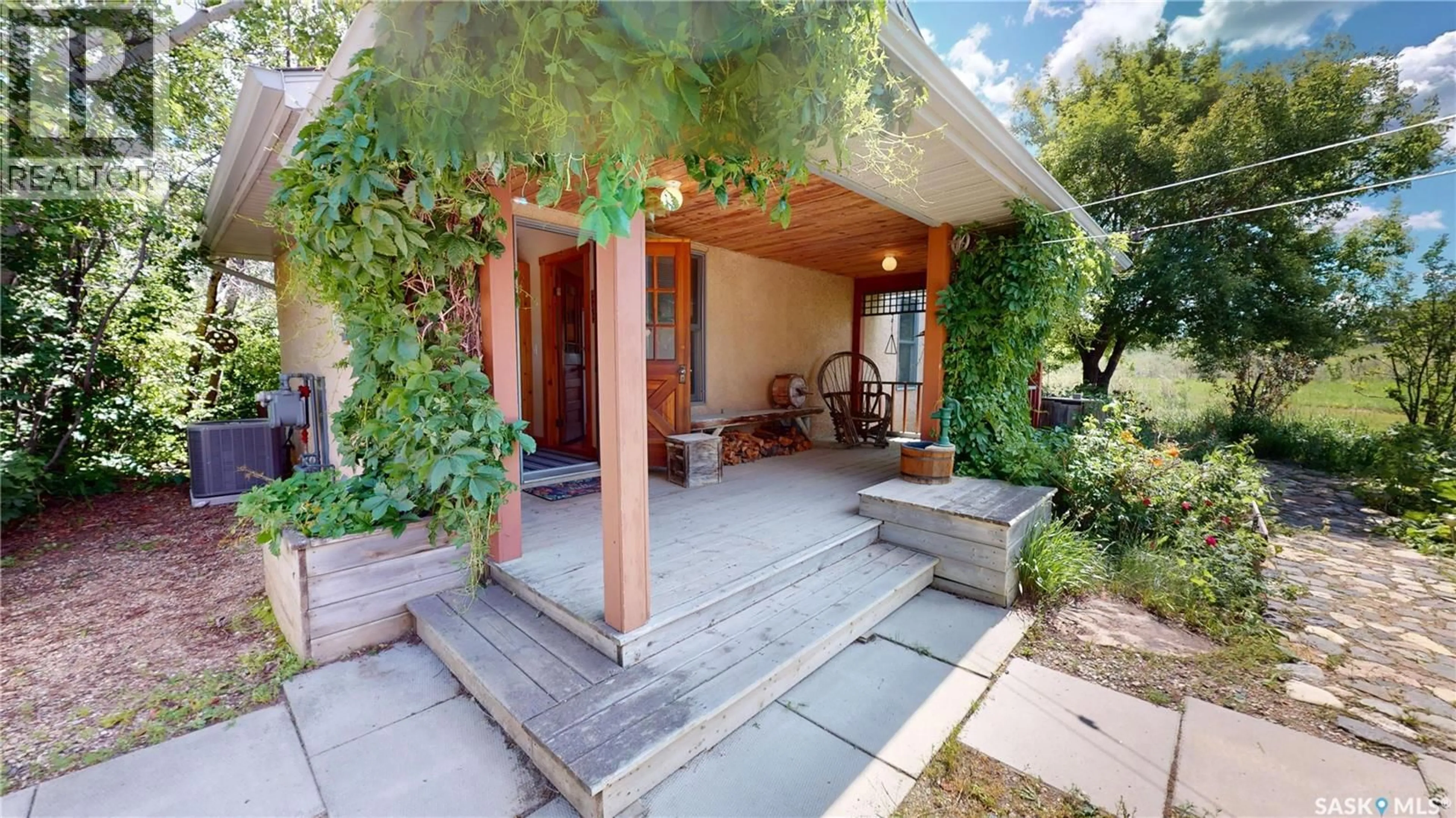 Patio, street for 120 BERGHEIM ROAD, Aberdeen Rm No. 373 Saskatchewan S7A0A5