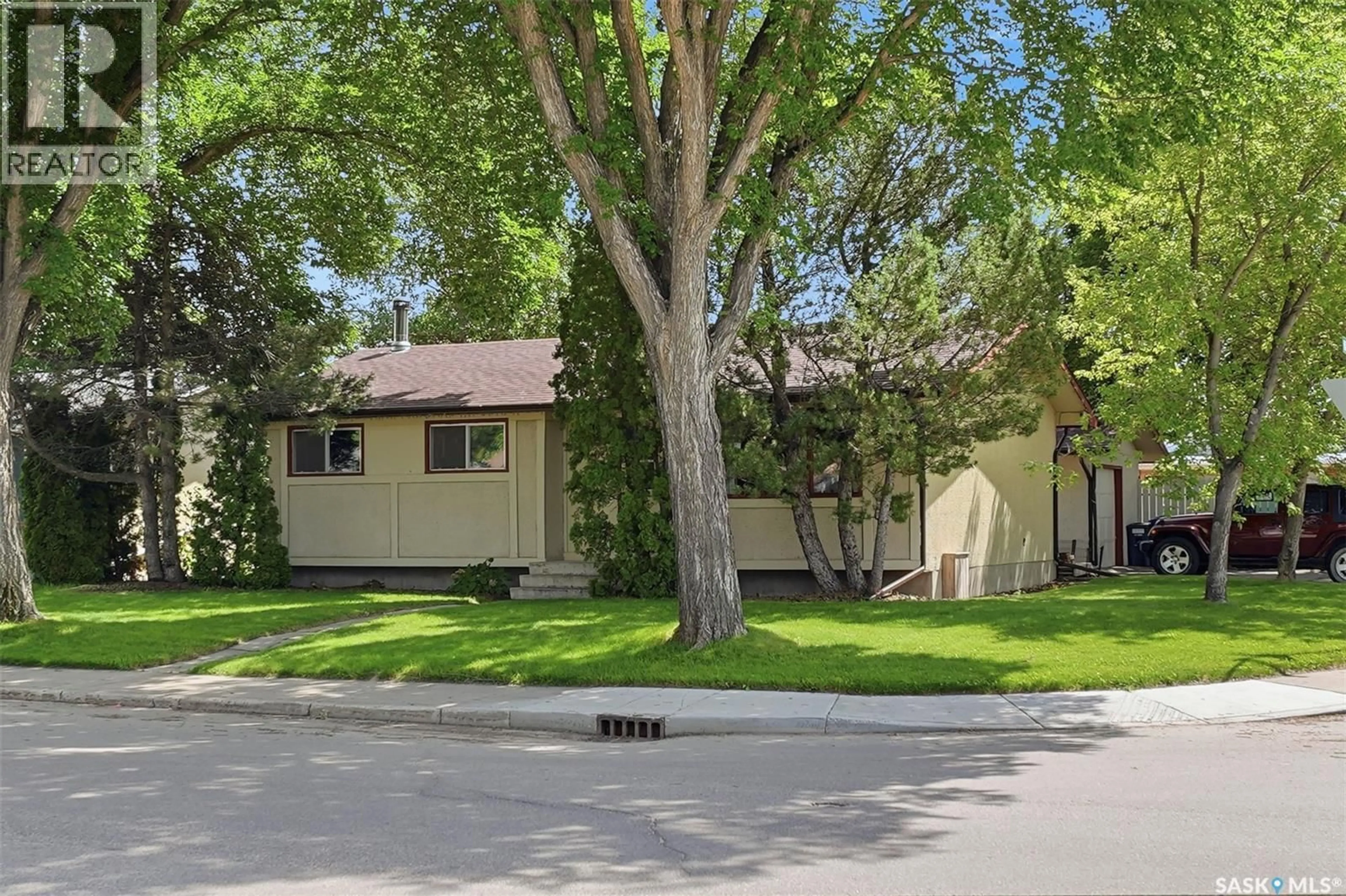 Unknown for 2145 37TH STREET, Saskatoon Saskatchewan S7L4E6