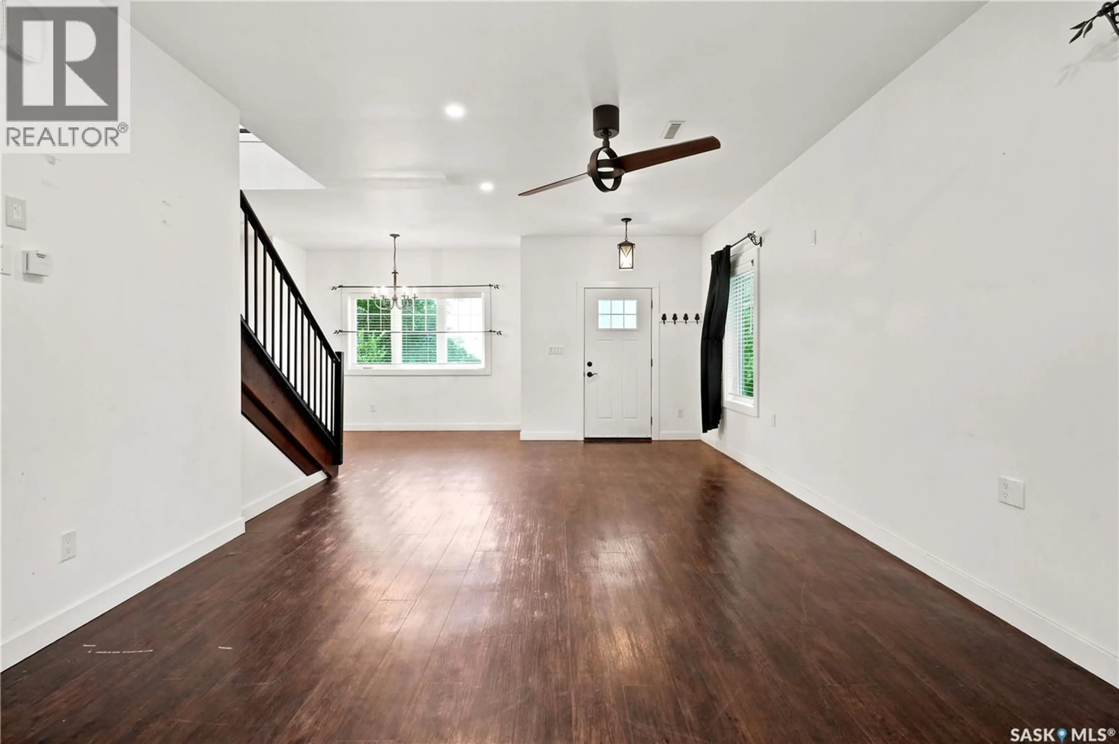Indoor entryway for 223 GREEN AVENUE, Regina Beach Saskatchewan S0G4C0
