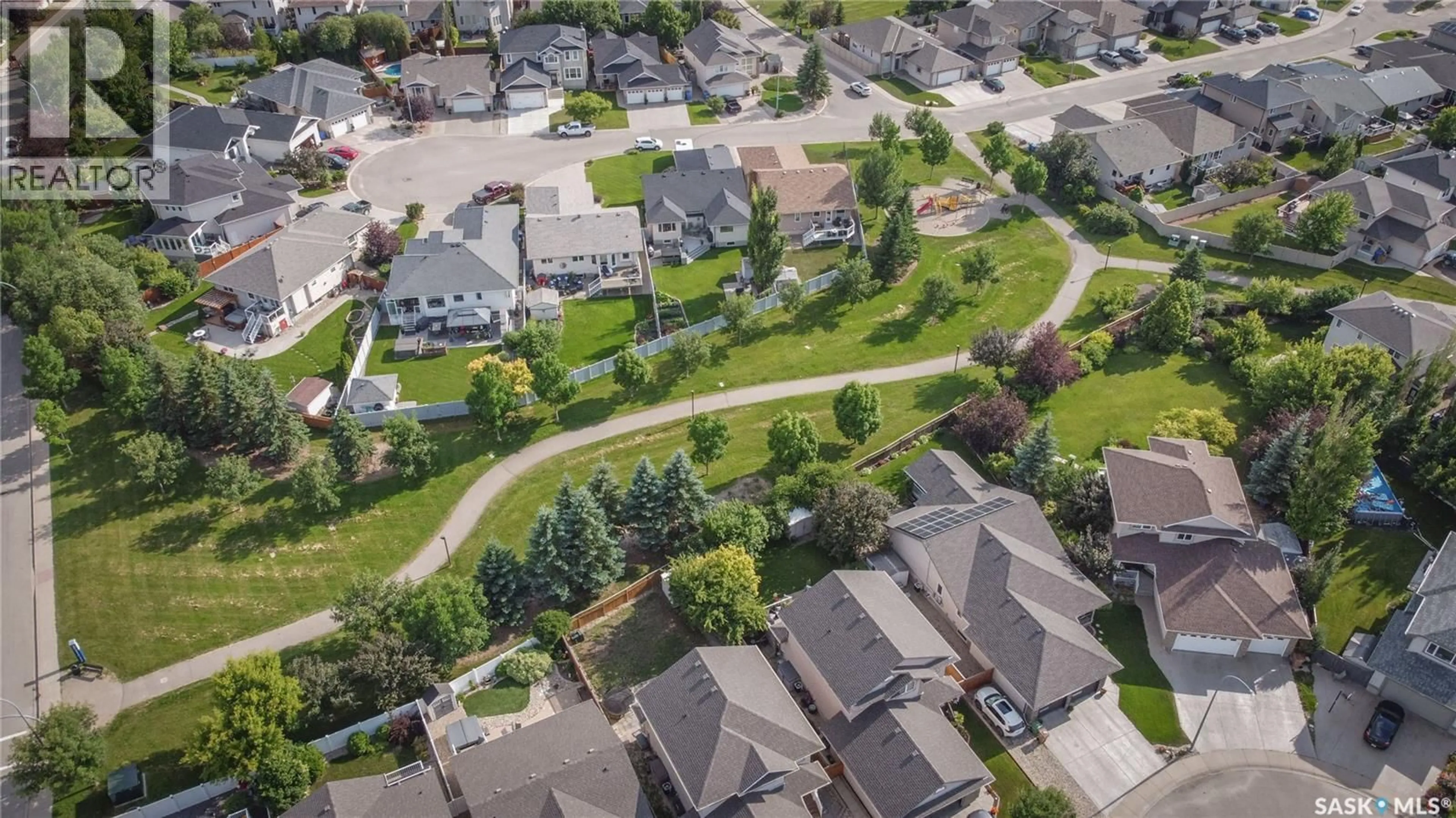 A pic from outside/outdoor area/front of a property/back of a property/a pic from drone, street for 4826 ELLARD WAY, Regina Saskatchewan S4X4T2