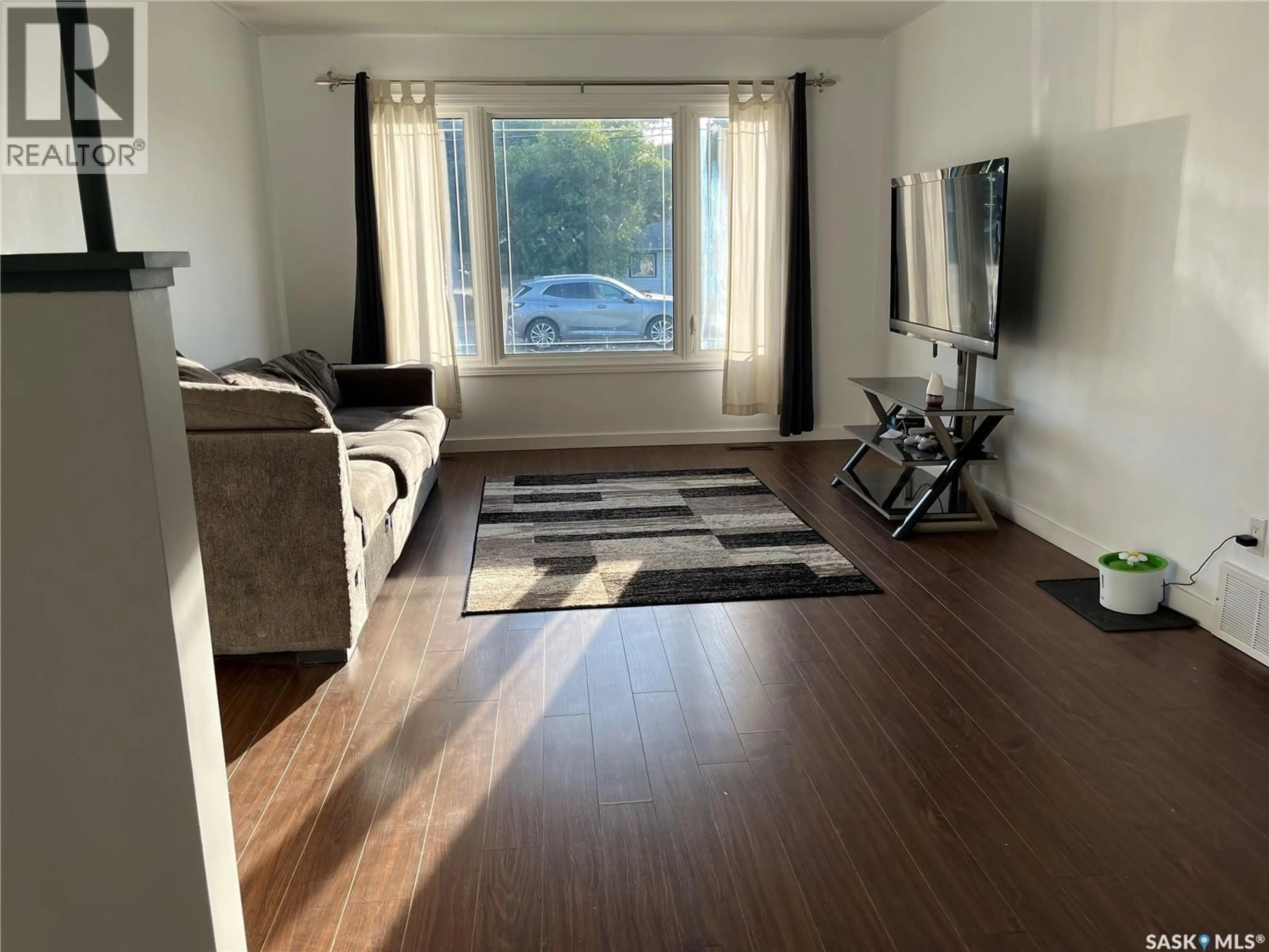 A pic of a room for 1145 9TH AVENUE, Moose Jaw Saskatchewan S6H5X6