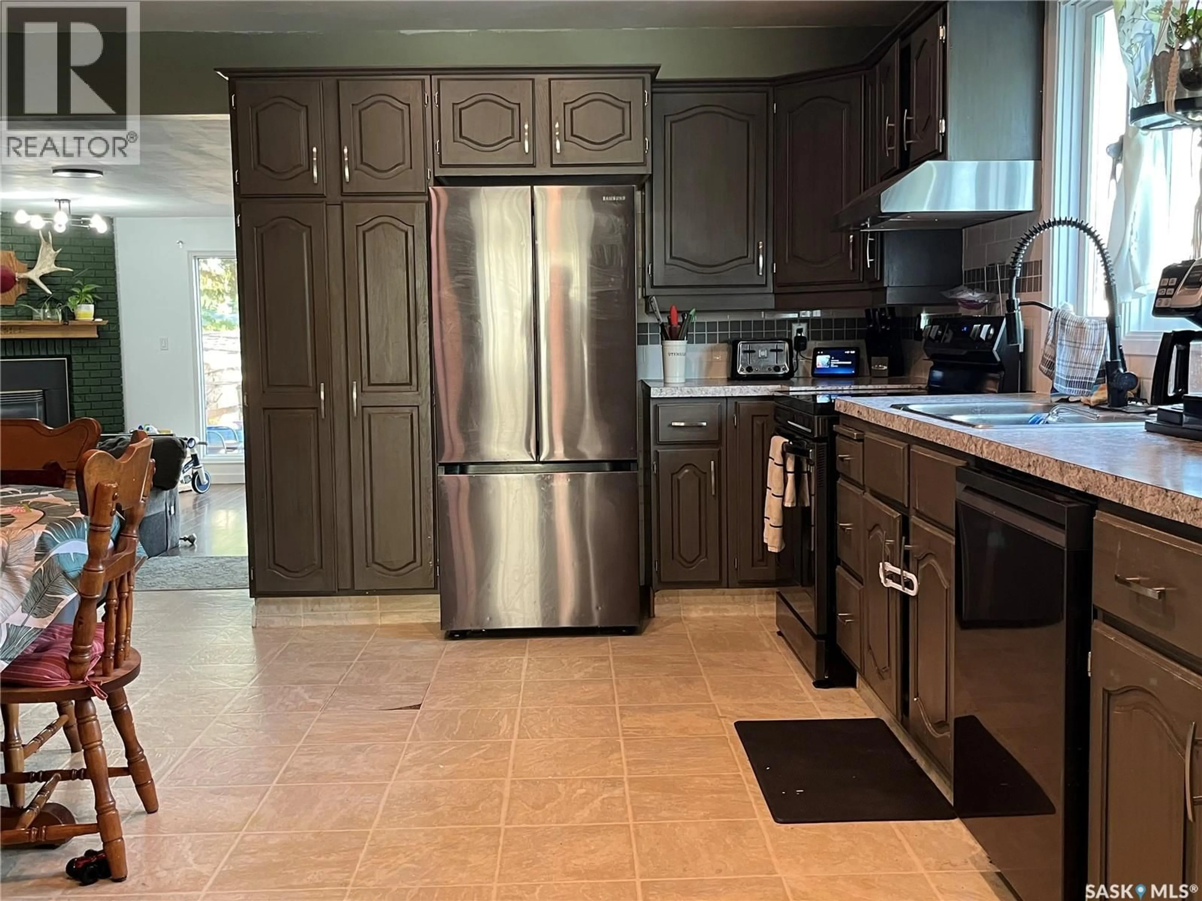 Unknown for 1145 9TH AVENUE, Moose Jaw Saskatchewan S6H5X6