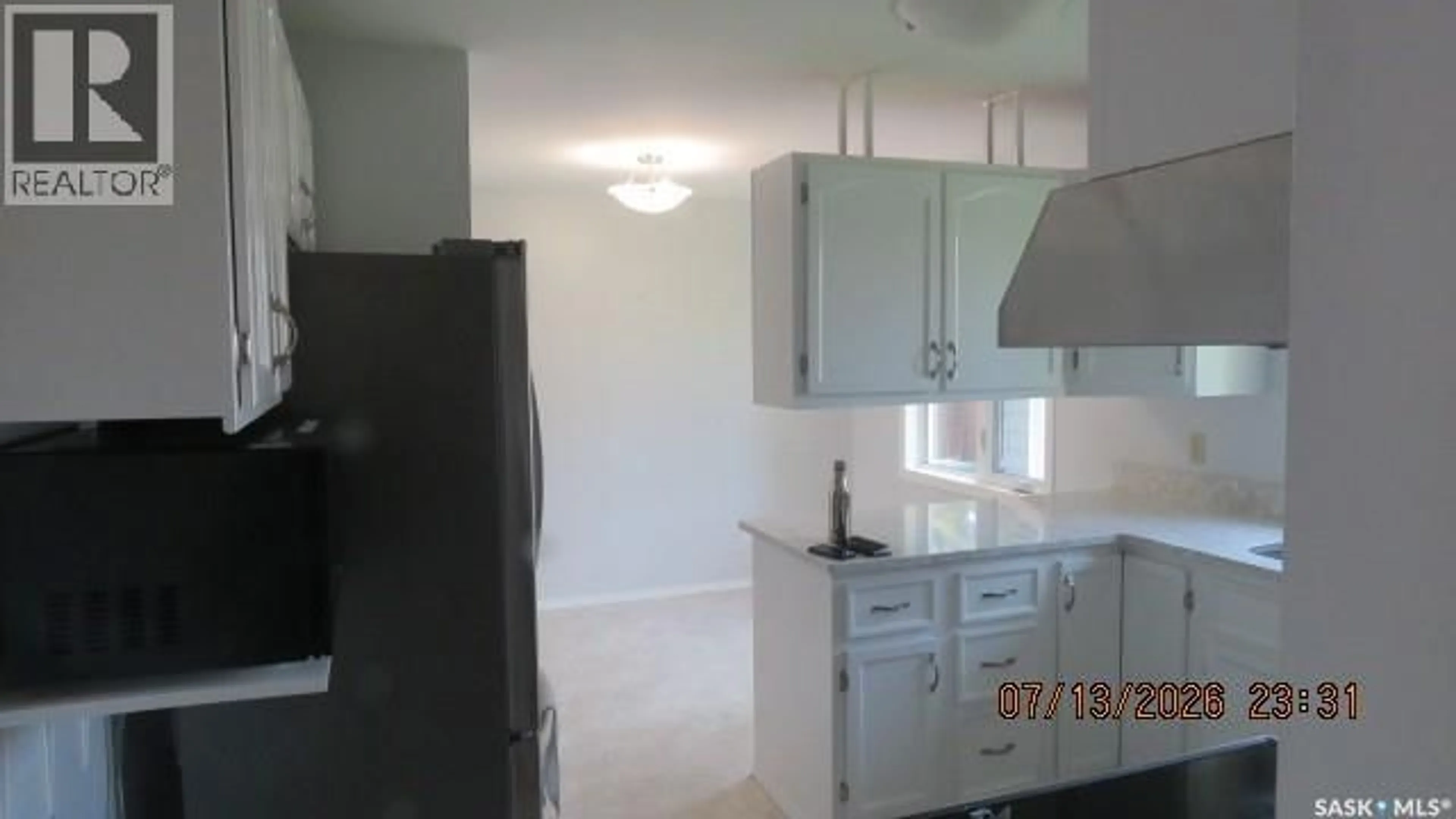 Standard kitchen, ceramic/tile floor for 335 WEDGE ROAD, Saskatoon Saskatchewan S7L6G1