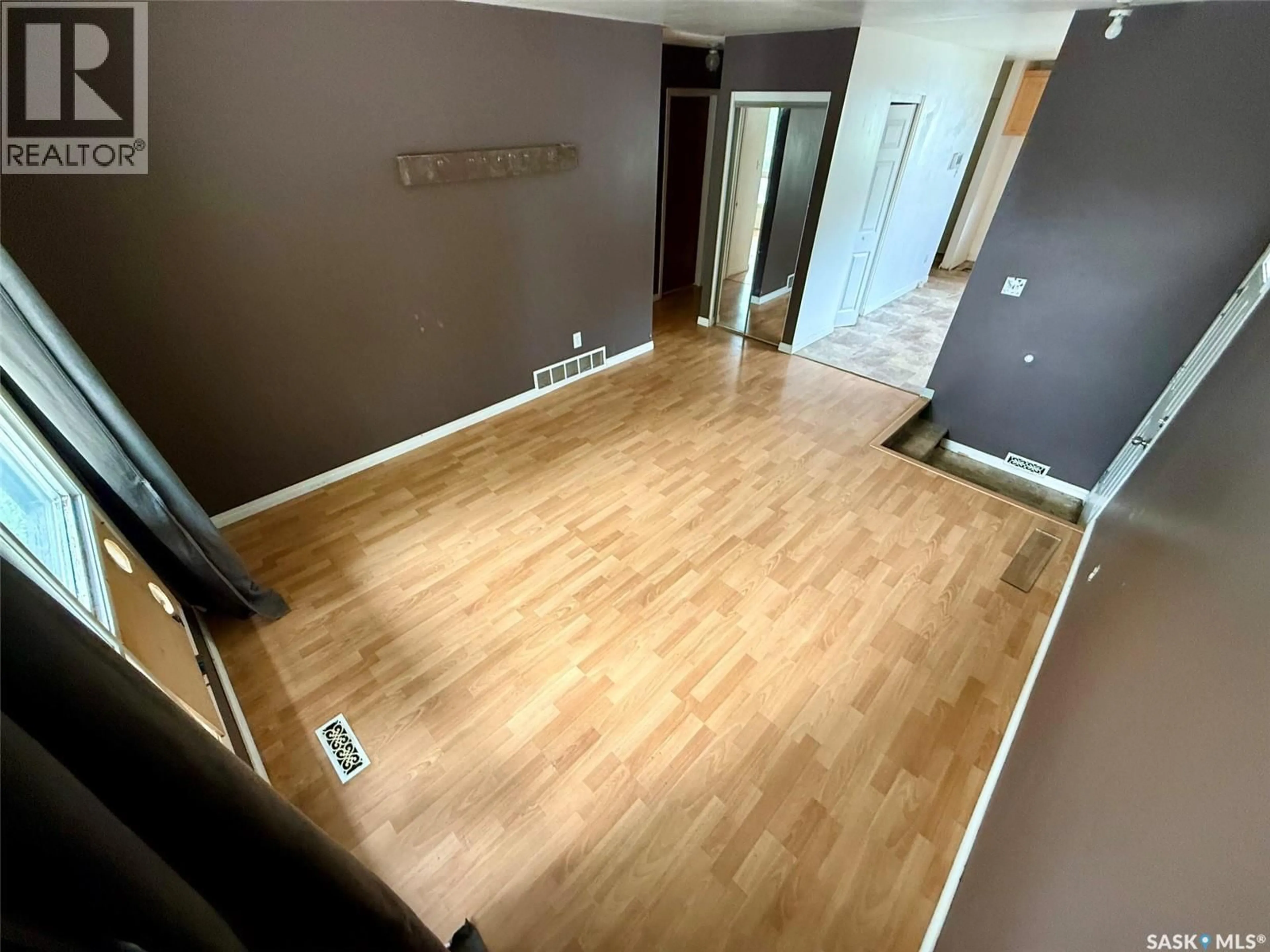 A pic of a room for 90 TURNER CRESCENT, Regina Saskatchewan S4N4P6