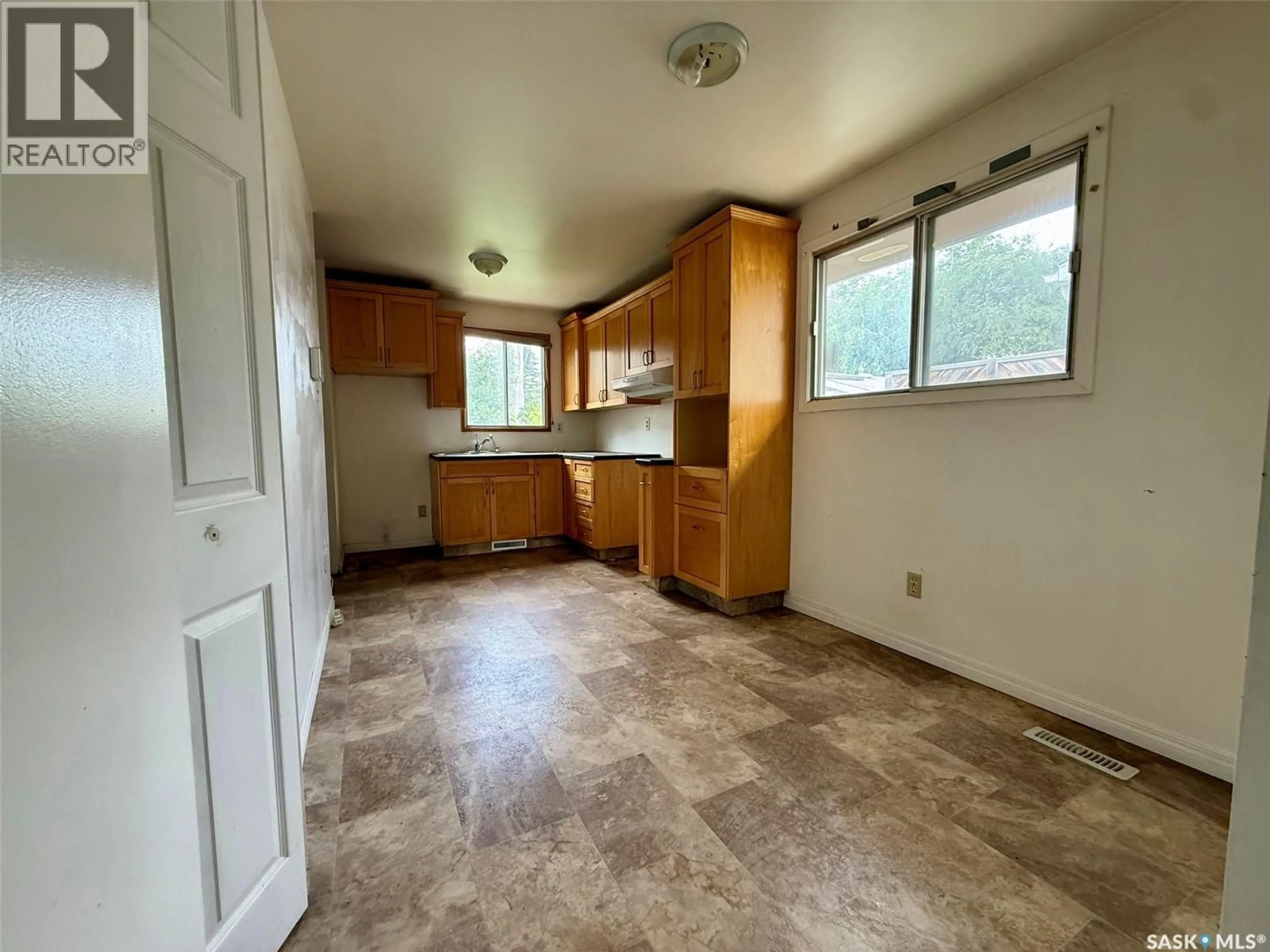A pic of a room for 90 TURNER CRESCENT, Regina Saskatchewan S4N4P6