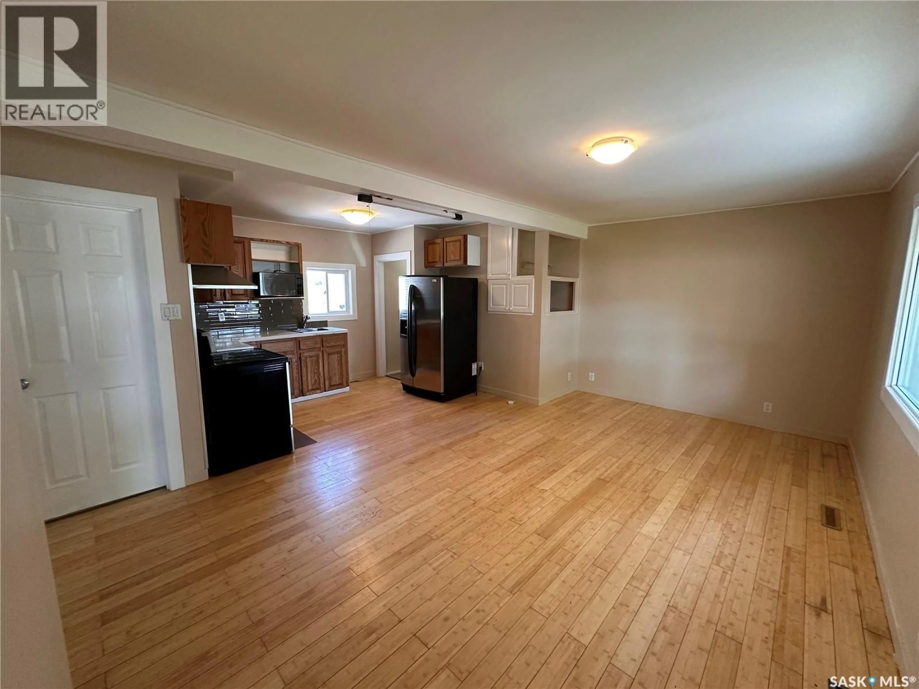 A pic of a room for 1106 10TH AVENUE, Regina Saskatchewan S4N0J2