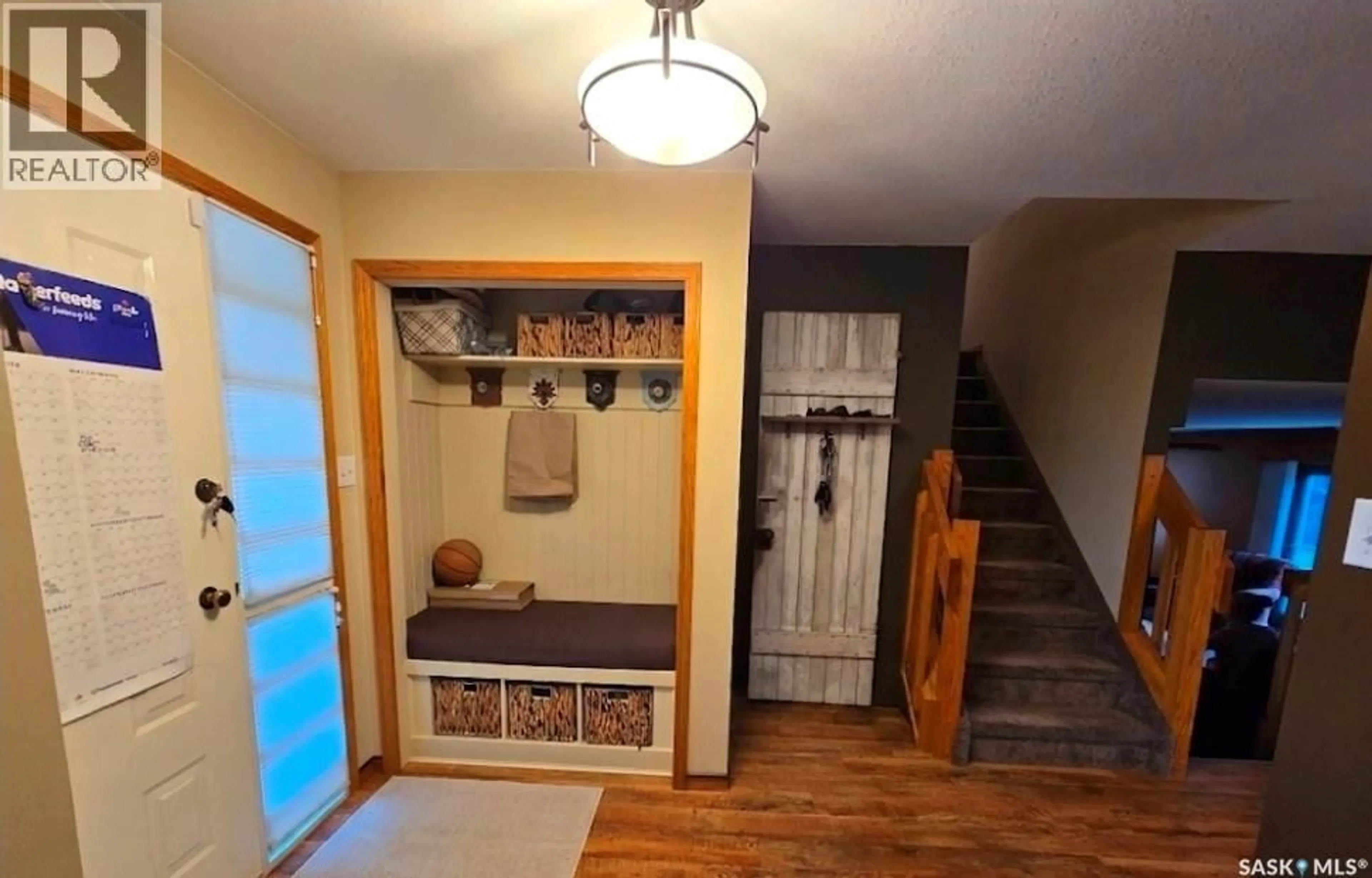 Indoor entryway for 337 MATADOR DRIVE, Swift Current Saskatchewan S9H4R4