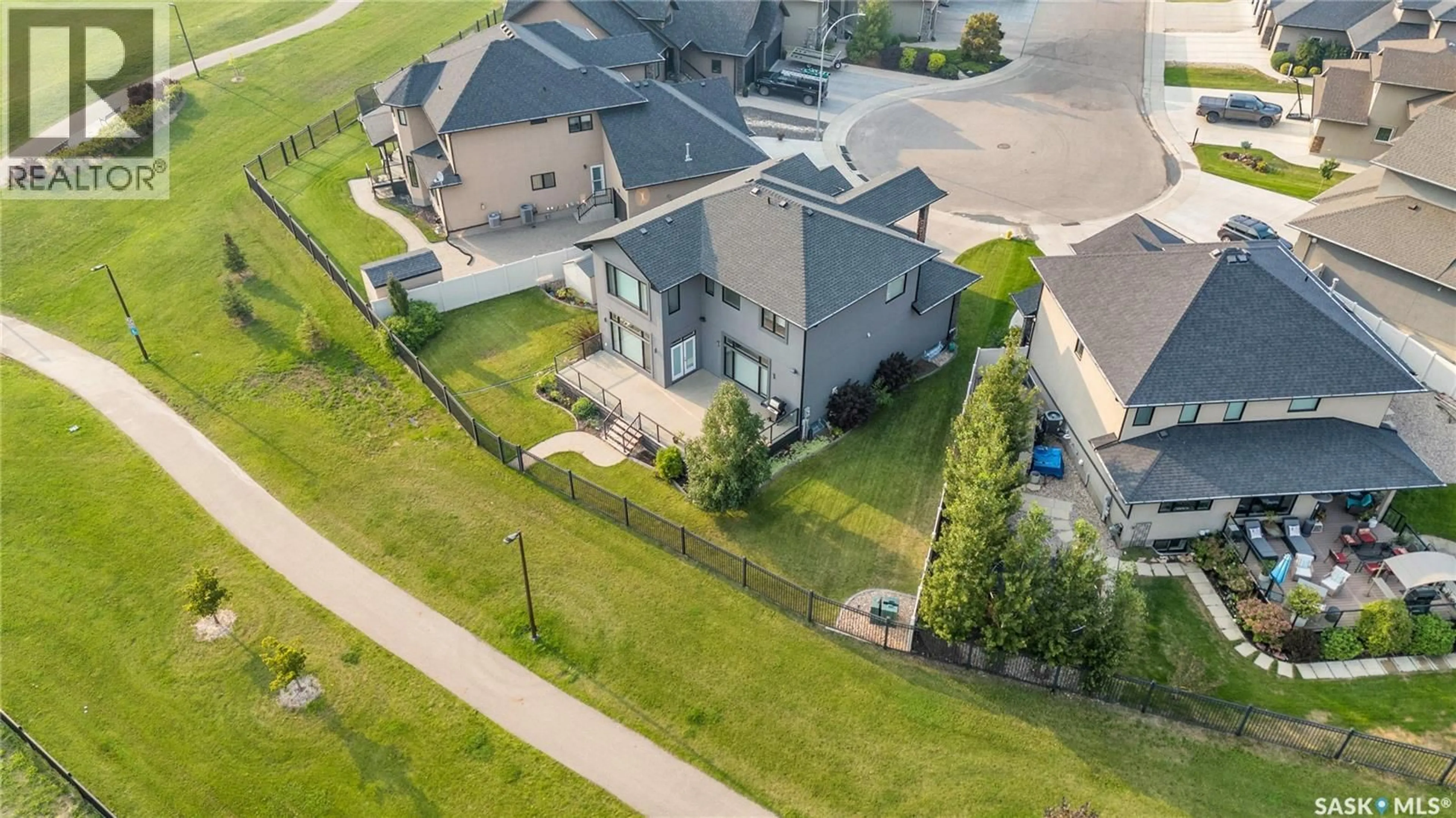 A pic from outside/outdoor area/front of a property/back of a property/a pic from drone, street for 138 FLEGEL COURT, Saskatoon Saskatchewan S7V0B9