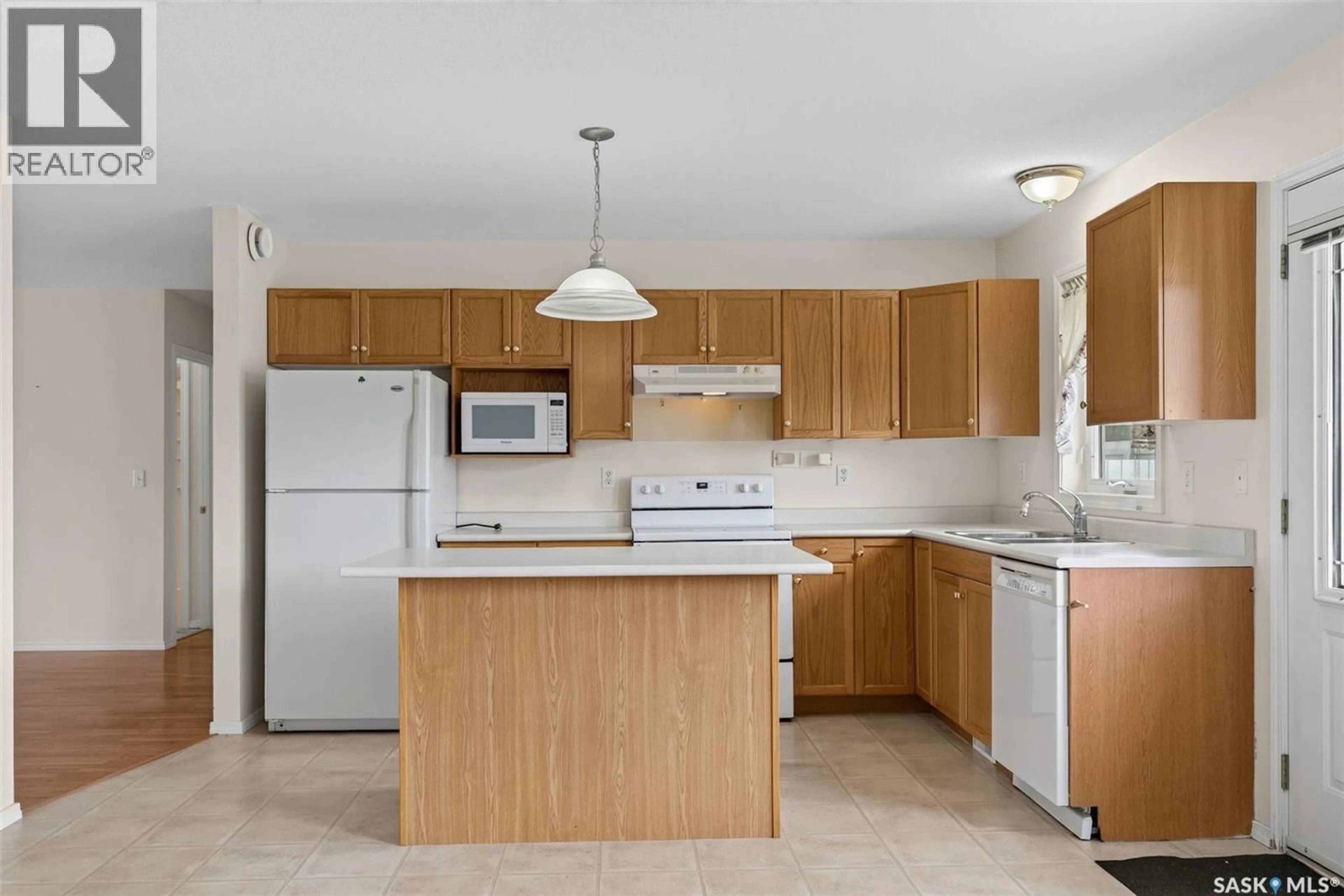 Standard kitchen, unknown for W - 3 119 MCKENDRY AVENUE, Melfort Saskatchewan S0E1A0