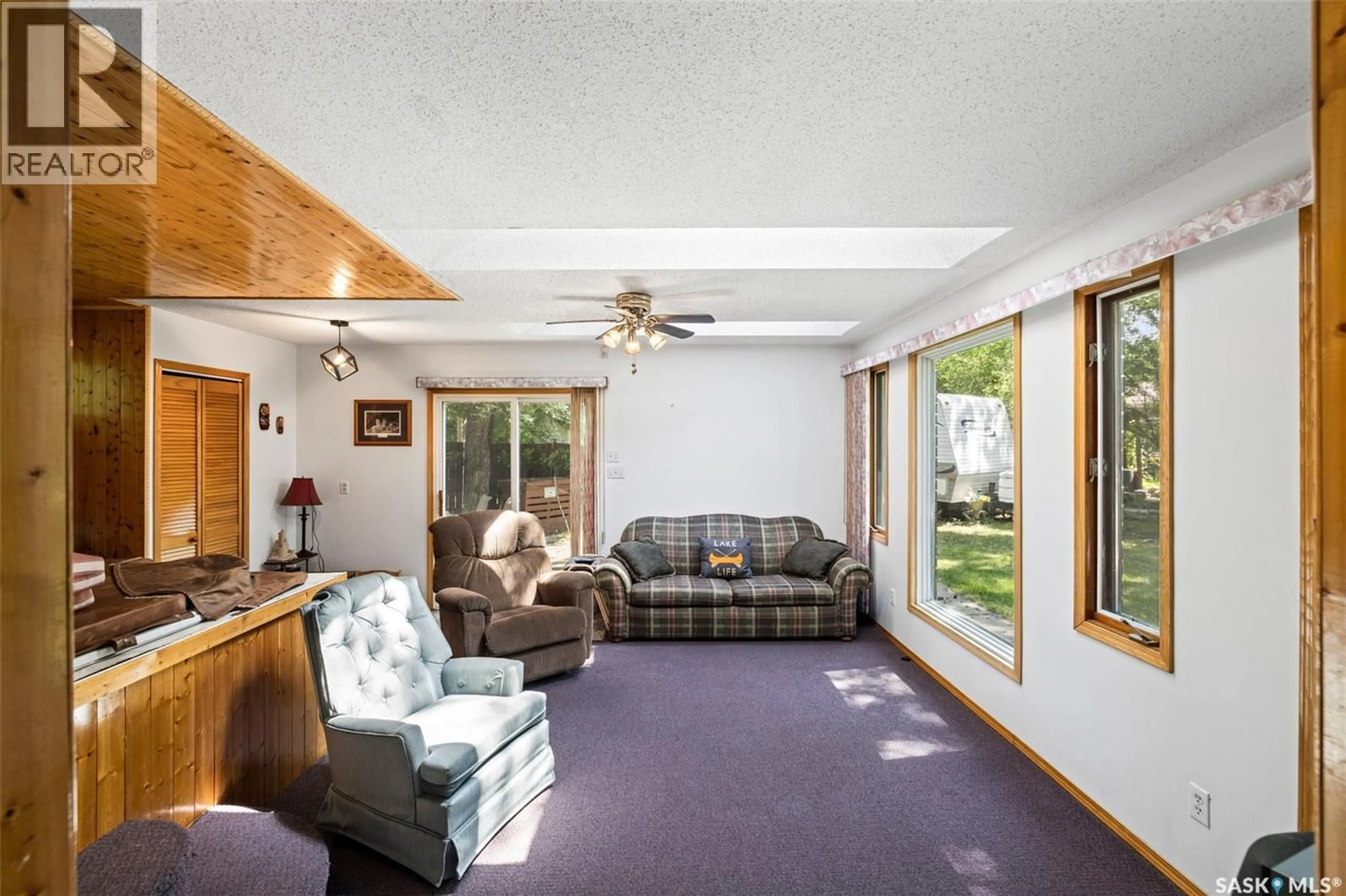Living room with furniture, unknown for 31 F-2 SMALES CRESCENT, B-Say-Tah Saskatchewan S0G1S0