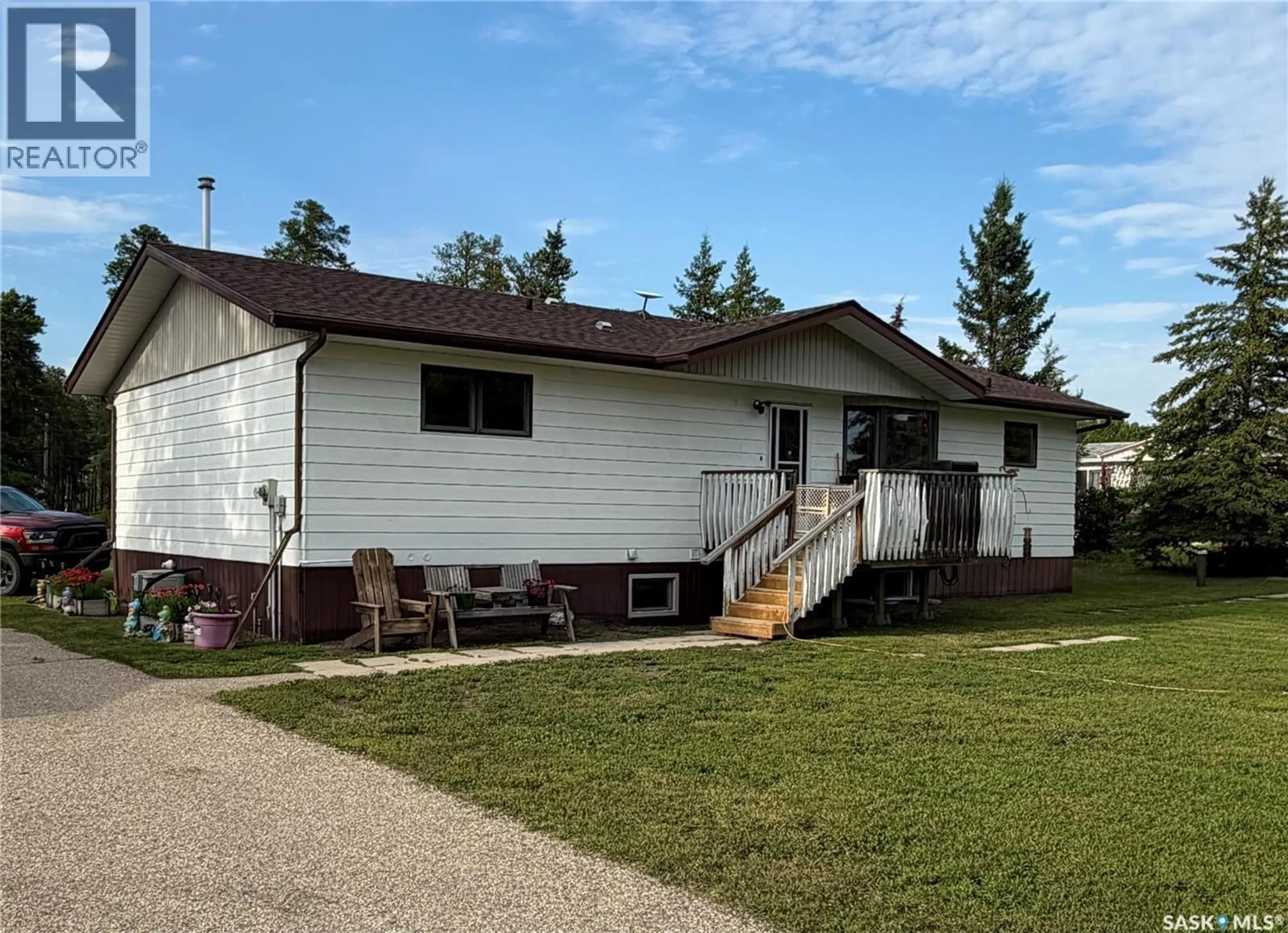 A pic from outside/outdoor area/front of a property/back of a property/a pic from drone, street for 01 KIRSTEIN CRESCENT, Hudson Bay Rm No. 394 Saskatchewan S0E0Y0