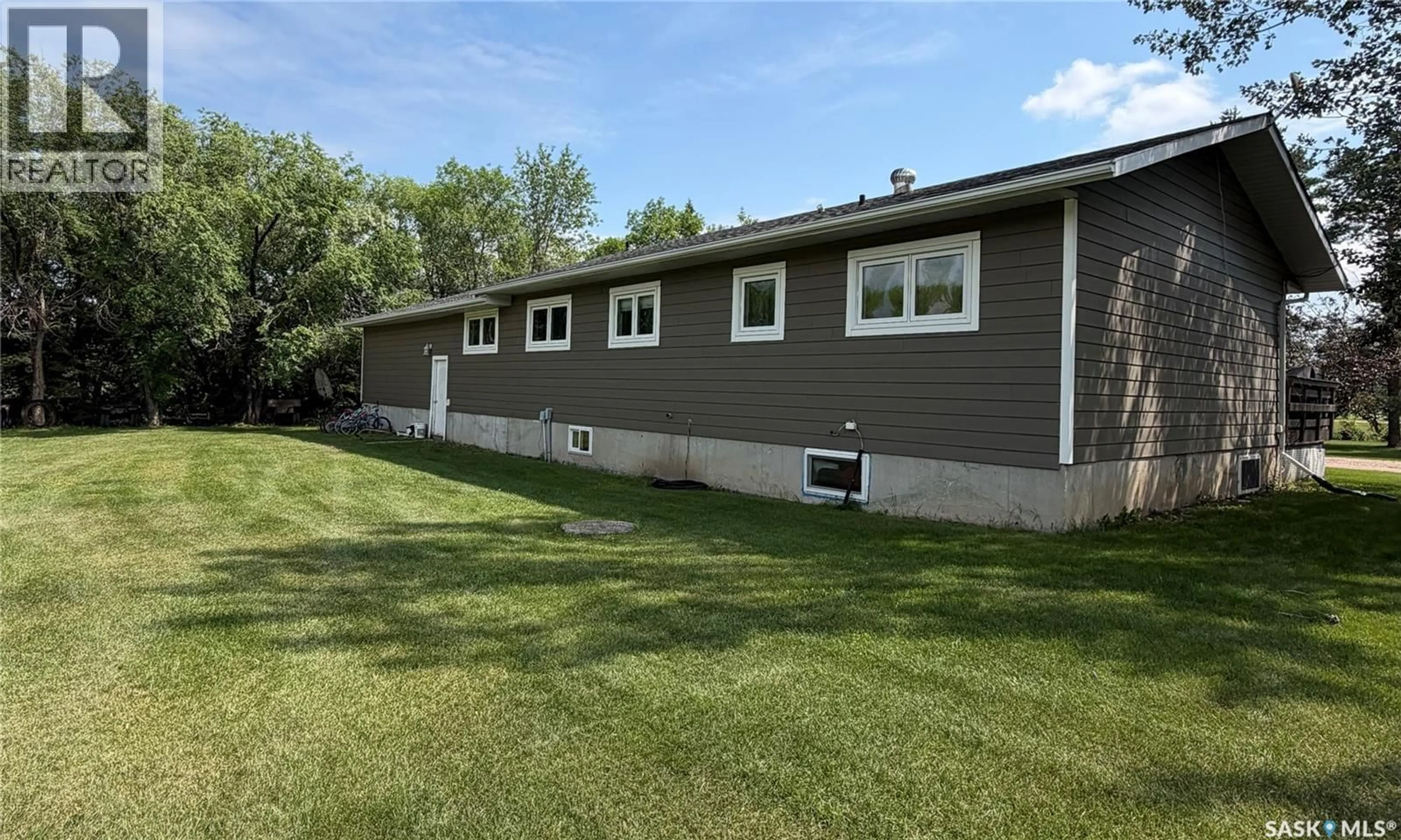 Home with vinyl exterior material, unknown for 80 ACRES HUDSON BAY SOUTH, Hudson Bay Rm No. 394 Saskatchewan S0E0Y0