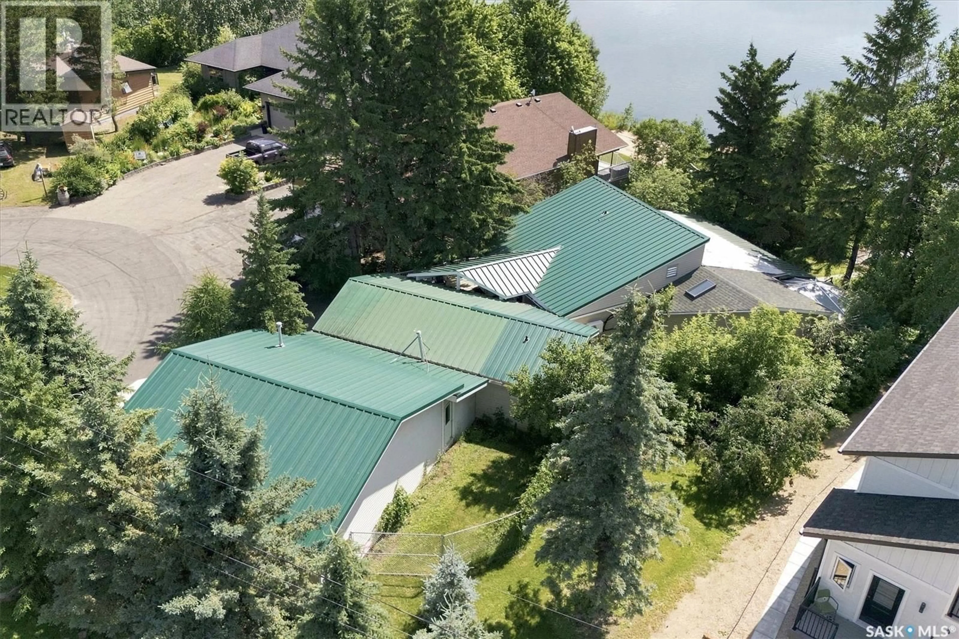 A pic from outside/outdoor area/front of a property/back of a property/a pic from drone, water/lake/river/ocean view for SIBA BEACH, Wakaw Lake Saskatchewan S0K4P0