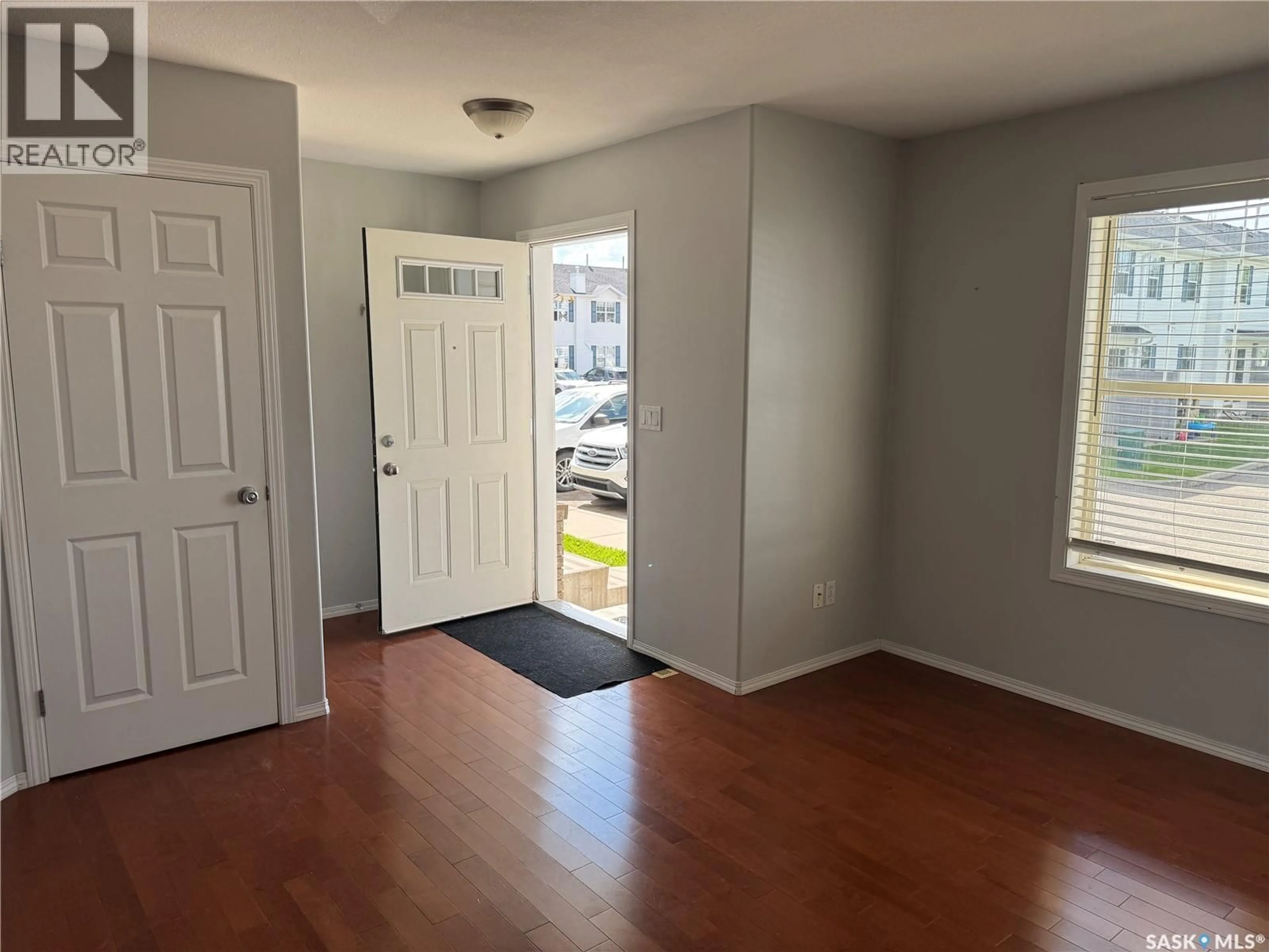Unknown for 203 - 82 HEROLD TERRACE, Saskatoon Saskatchewan S7V1H5