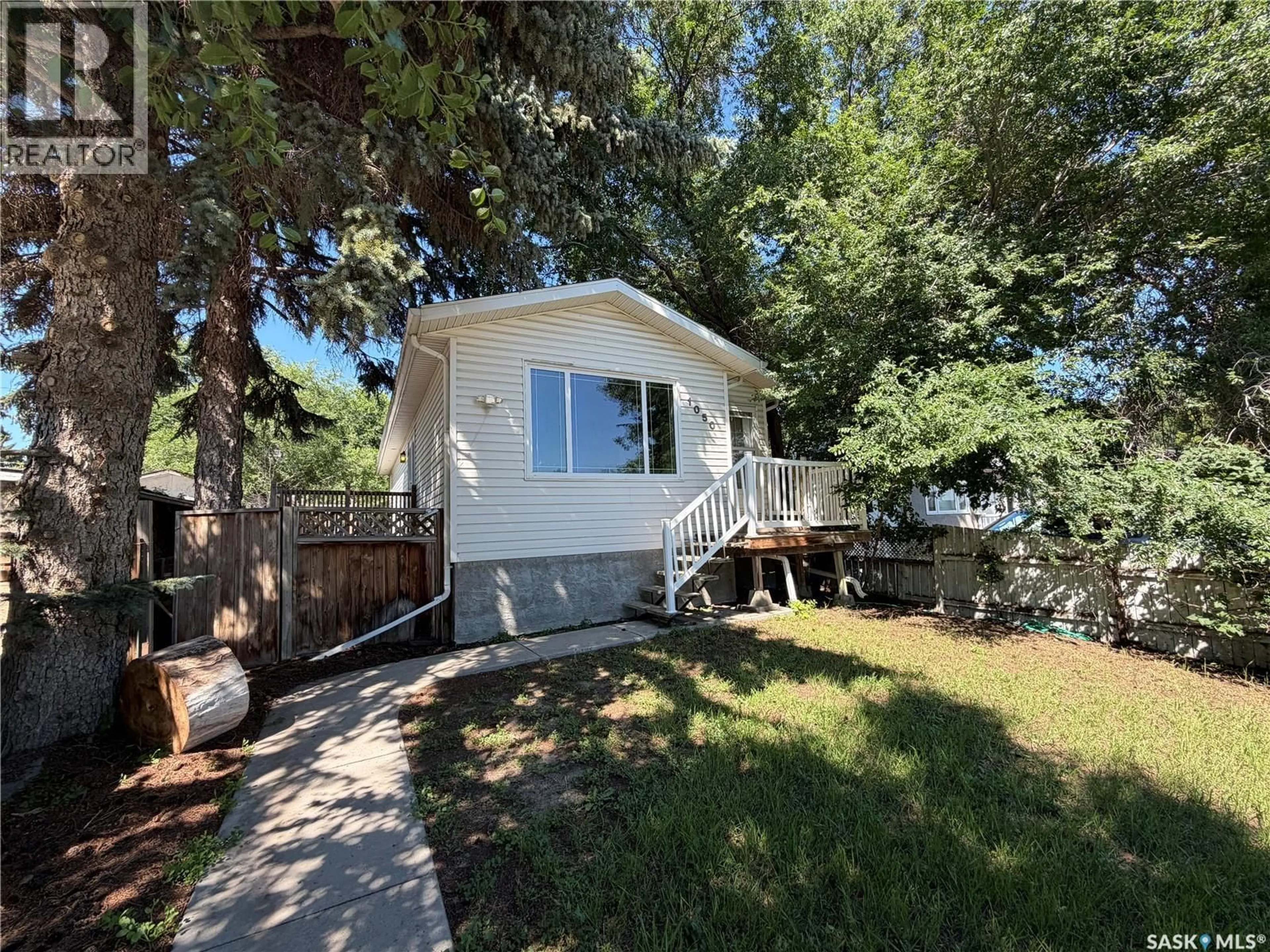 Unknown for 1050 HOCHELAGA STREET, Moose Jaw Saskatchewan S6H2H9