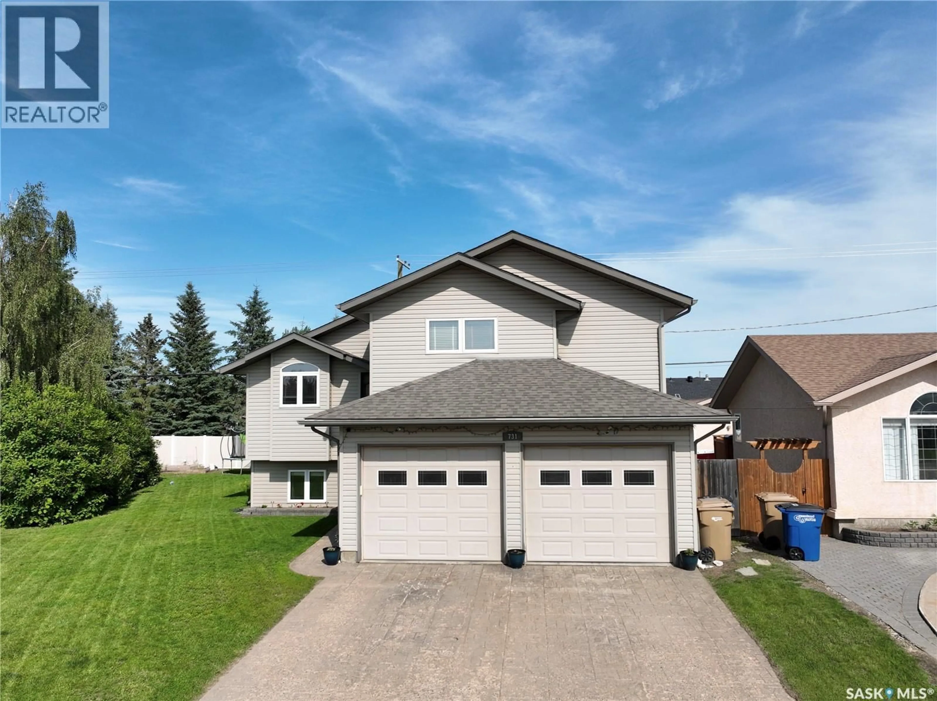 Home with vinyl exterior material, street for 731 ADAMSON CRESCENT, Shellbrook Saskatchewan S0J0B8