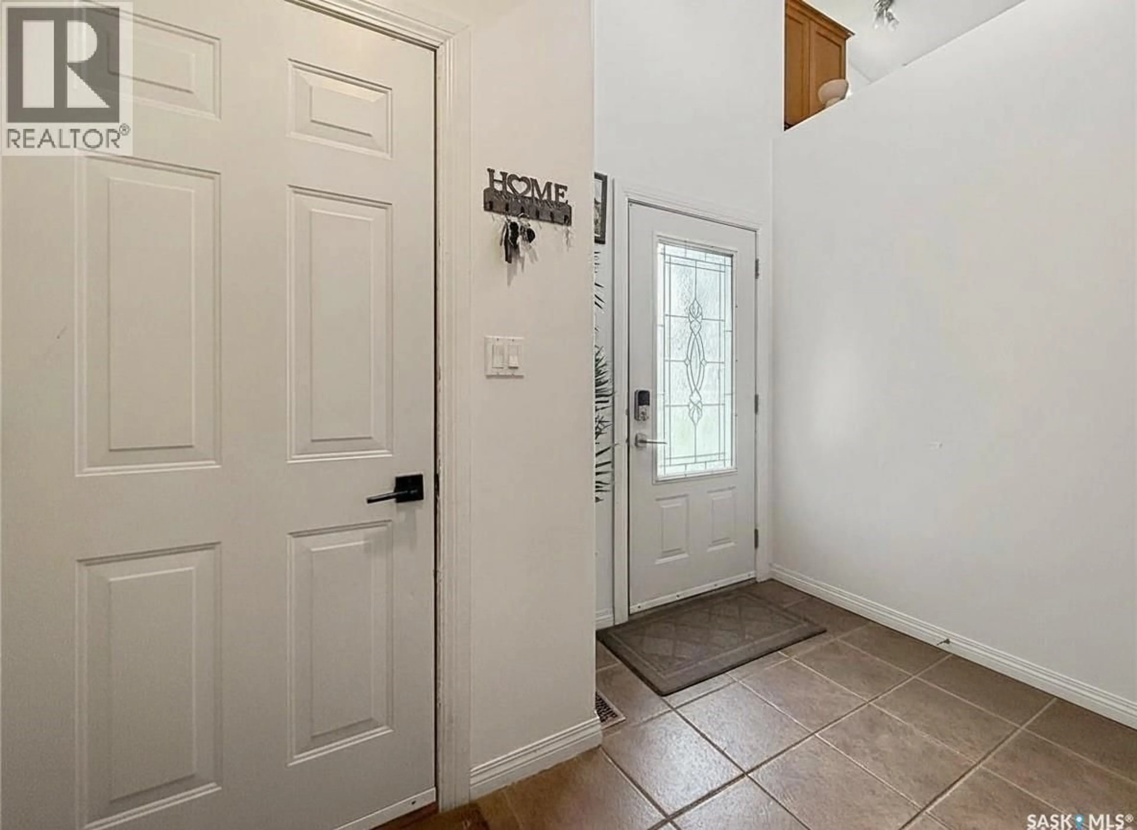 Indoor entryway for 731 ADAMSON CRESCENT, Shellbrook Saskatchewan S0J0B8