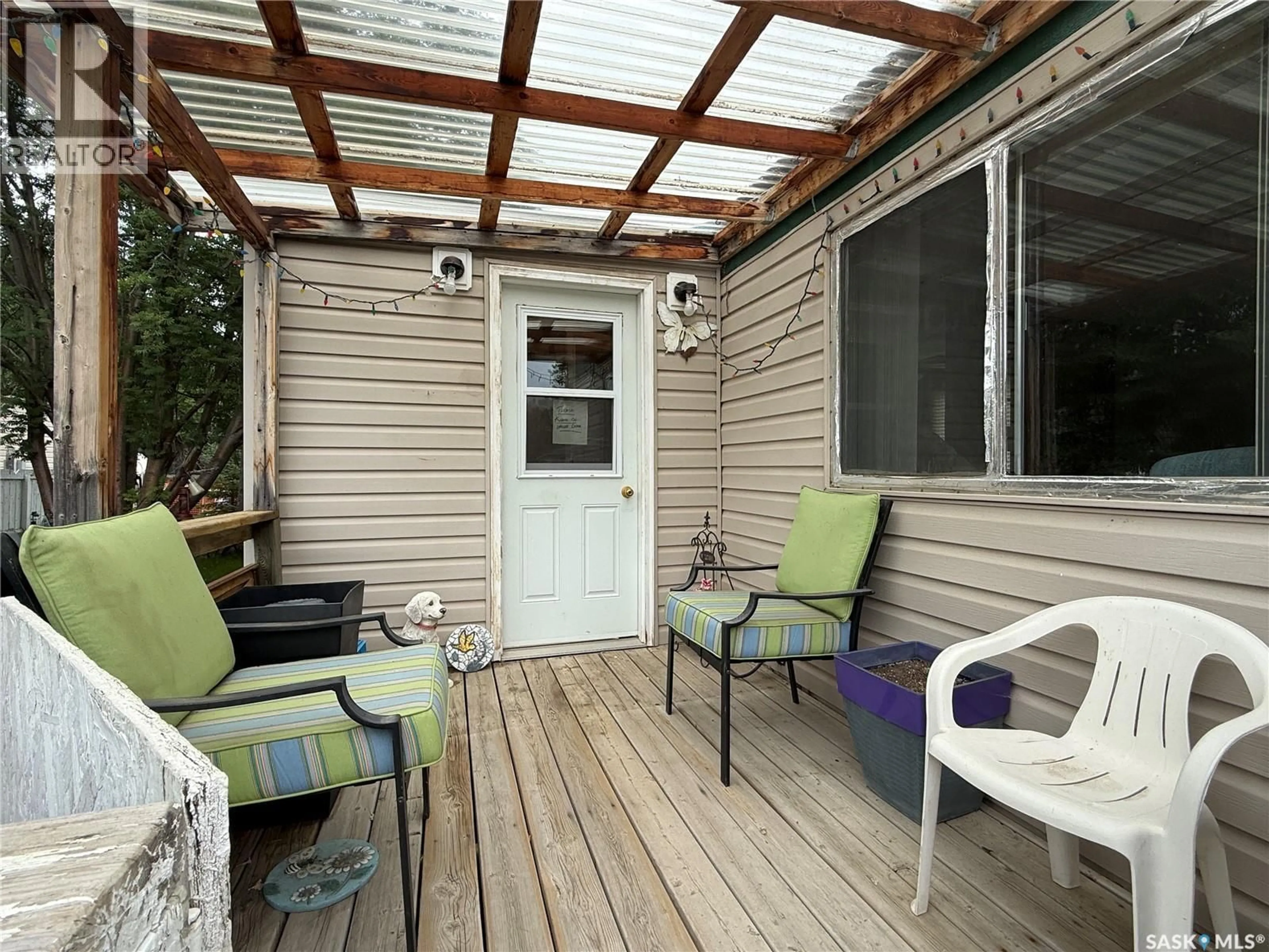 Patio, street for C15 - 1455 9TH AVENUE, Moose Jaw Saskatchewan S6J1C6