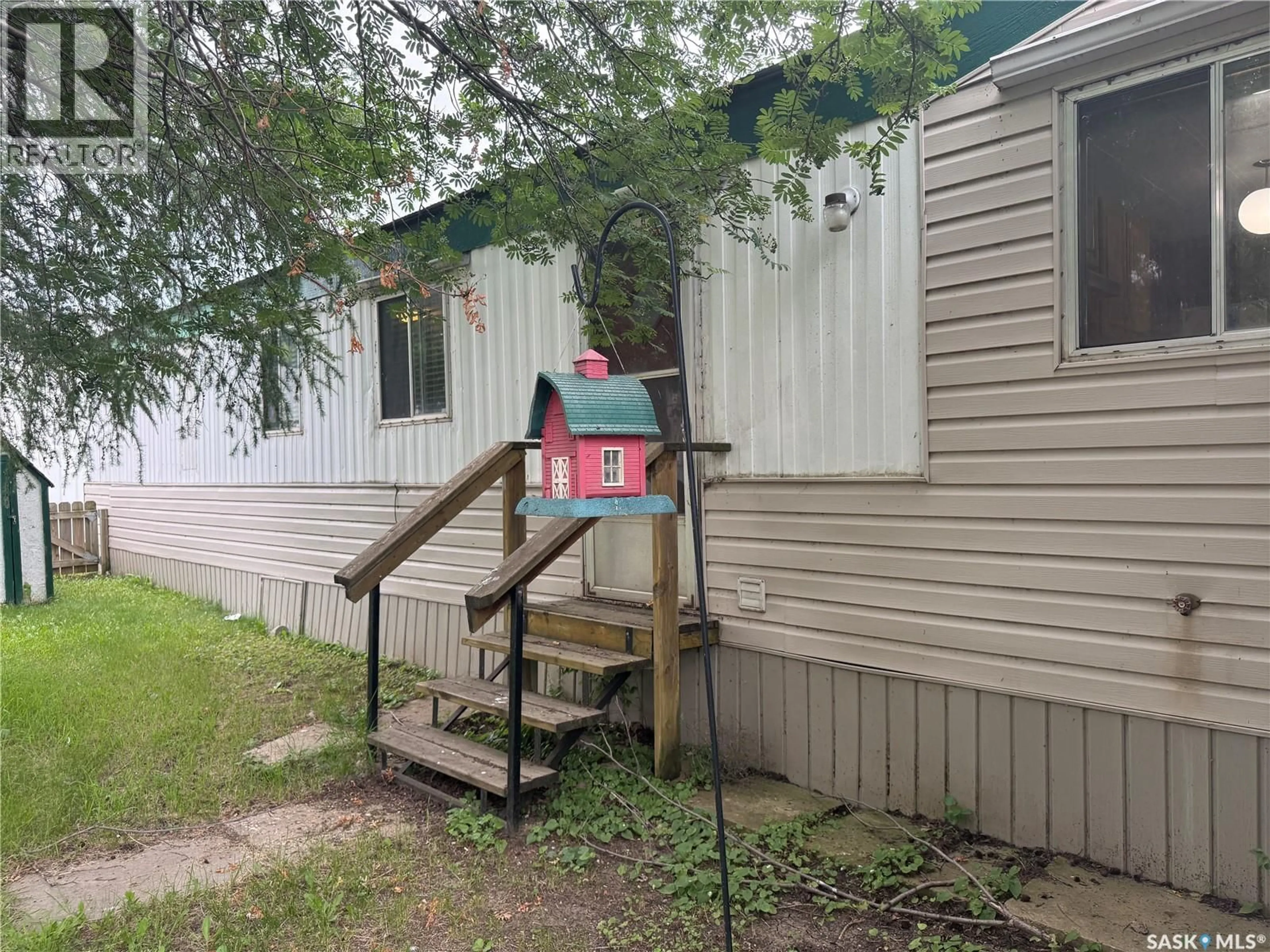 Shed for C15 - 1455 9TH AVENUE, Moose Jaw Saskatchewan S6J1C6