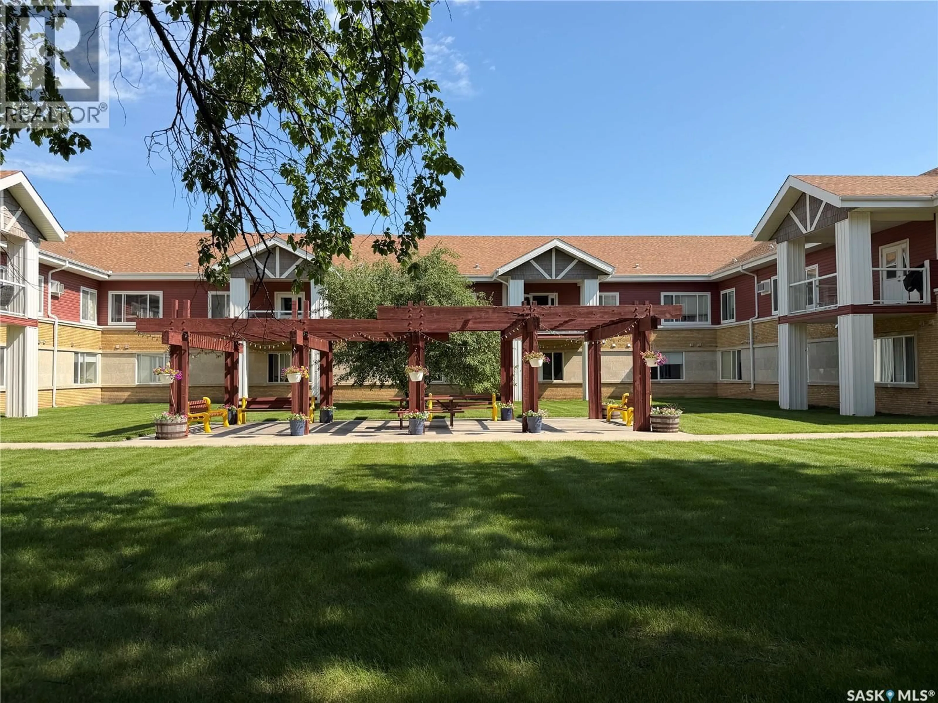 Patio, unknown for 302 - 109 BEMISTER AVENUE E, Melfort Saskatchewan S0E1A0