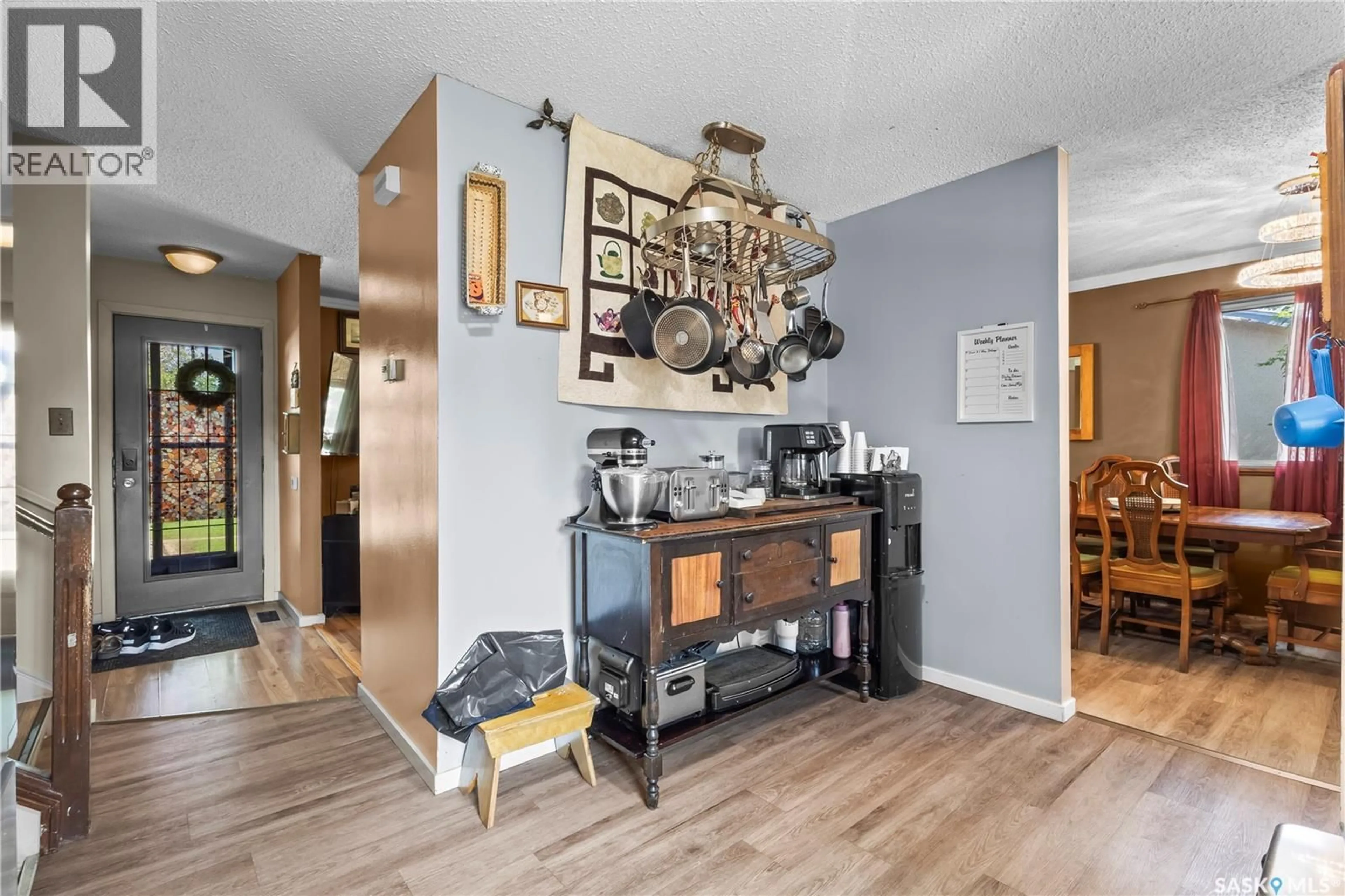 Indoor entryway for 2450 15TH AVENUE, Prince Albert Saskatchewan S6V6J1