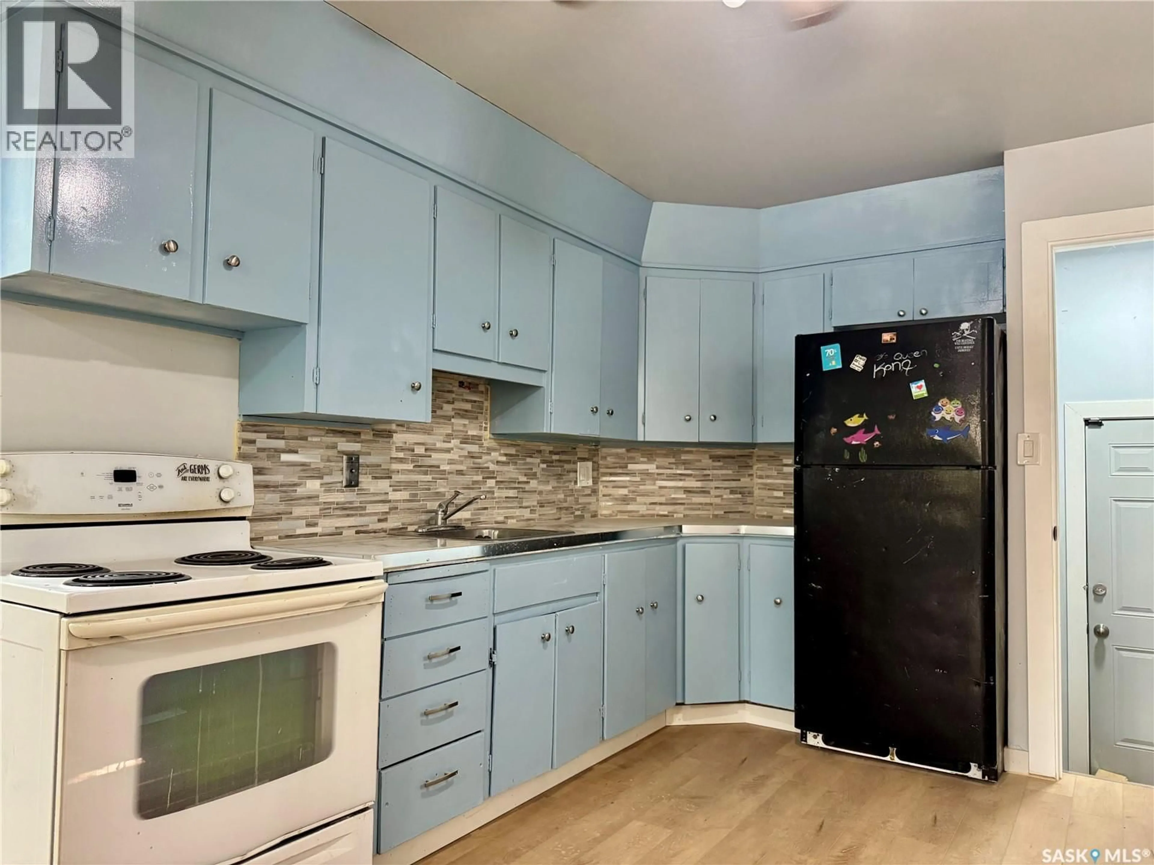 Standard kitchen, unknown for 1157 CAMERON STREET, Regina Saskatchewan S4T2S9
