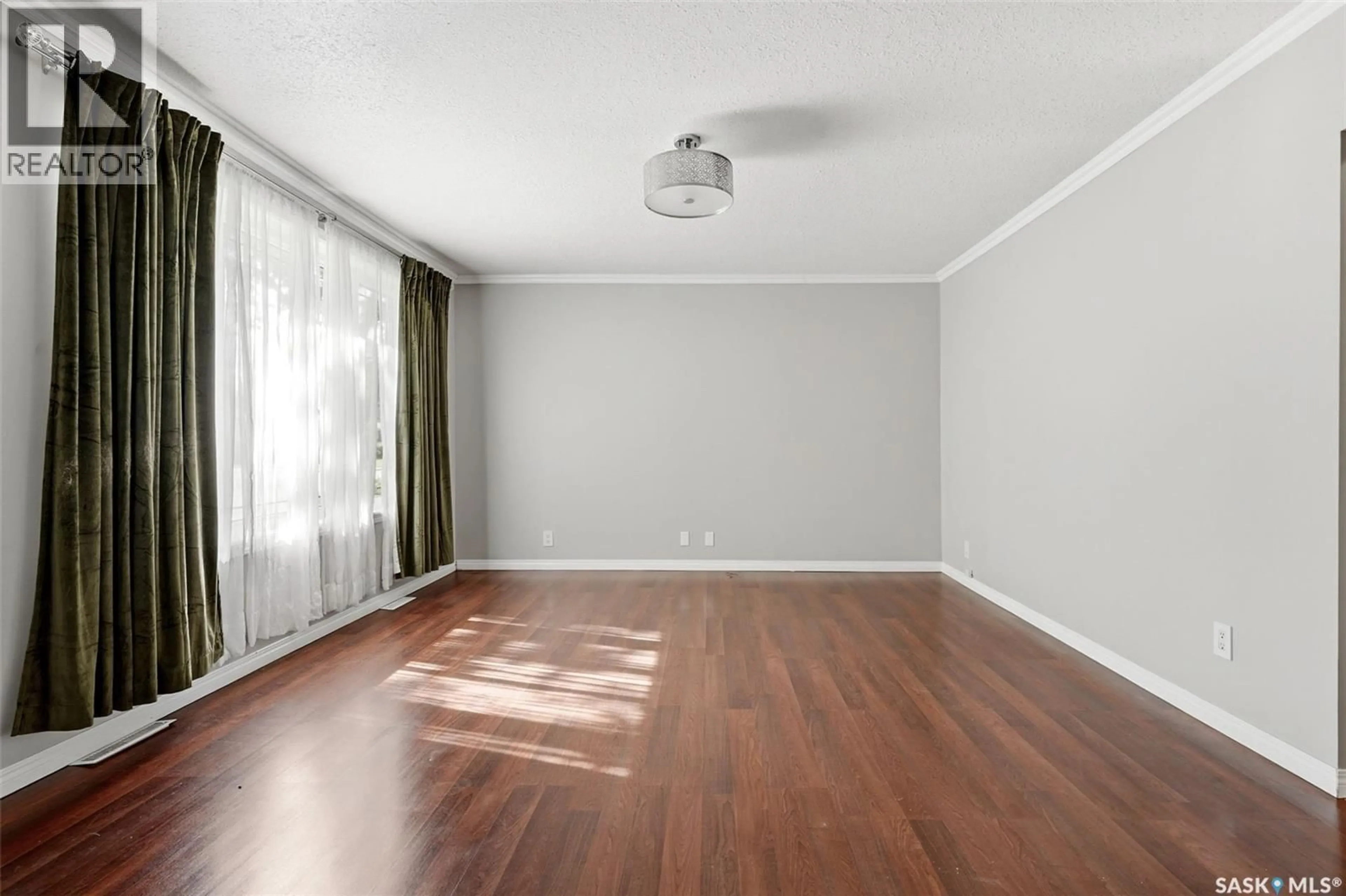 A pic of a room for 870 ROYAL STREET, Regina Saskatchewan S4T4Z4
