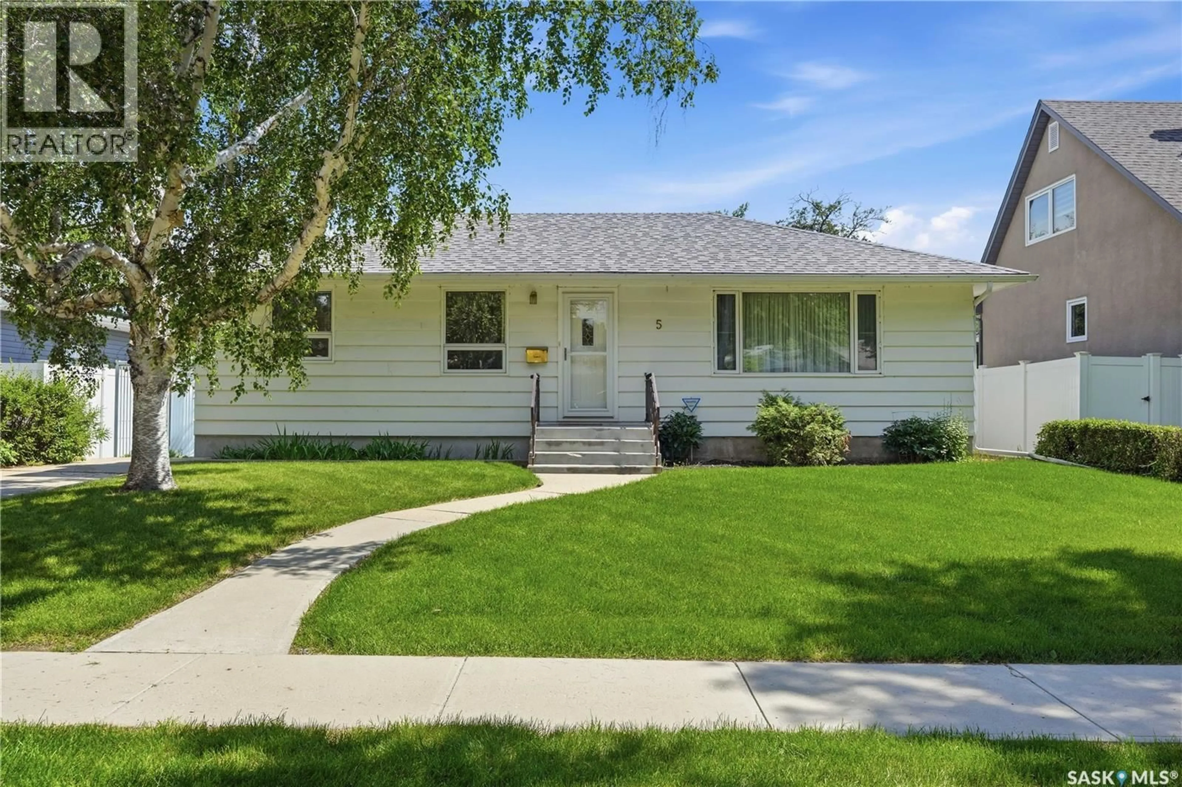 Home with vinyl exterior material, street for 5 LAMONT CRESCENT, Regina Saskatchewan S4S4A3
