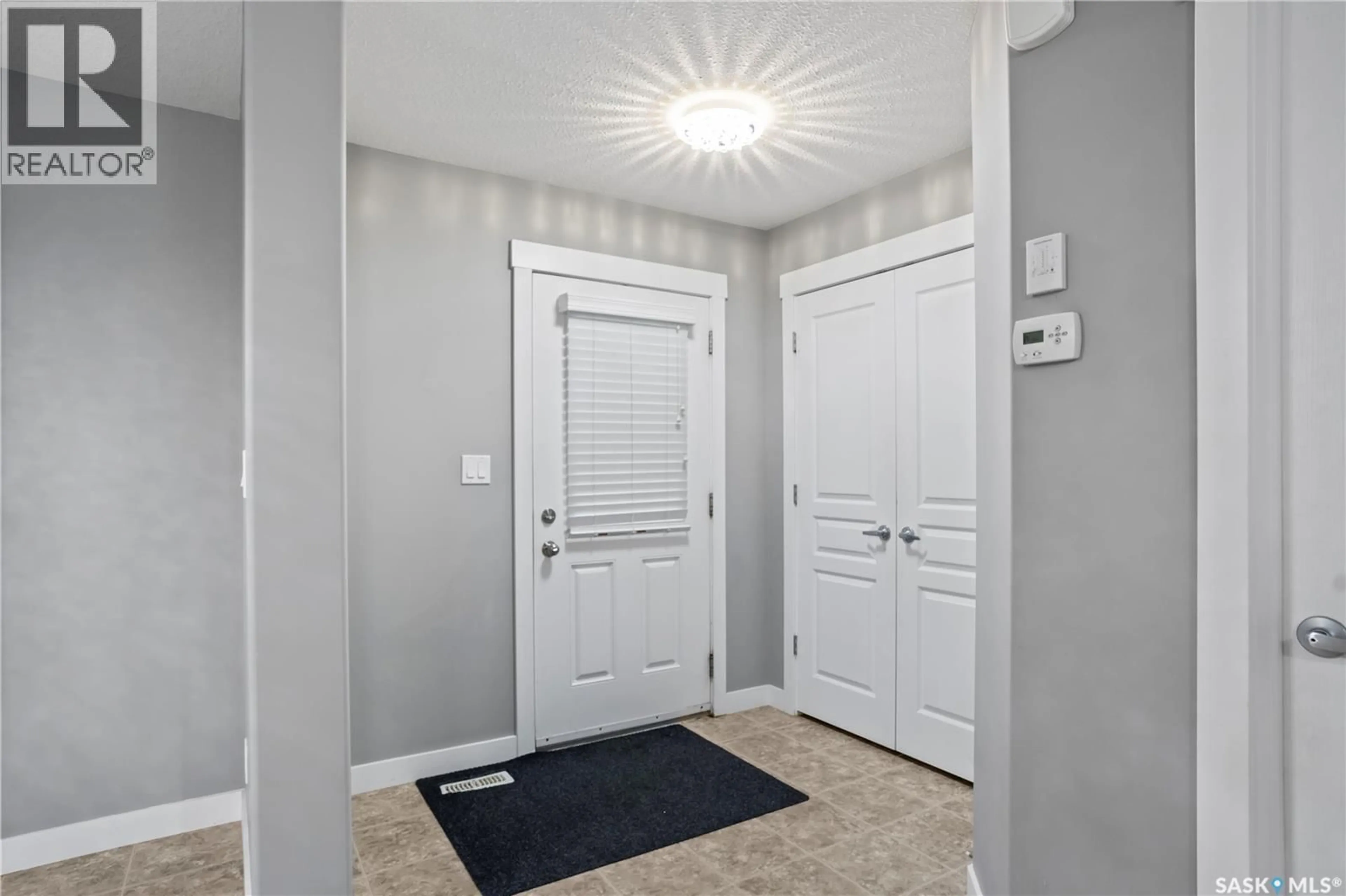 Indoor entryway for 4406 GREEN OLIVE WAY, Regina Saskatchewan S4V3H5