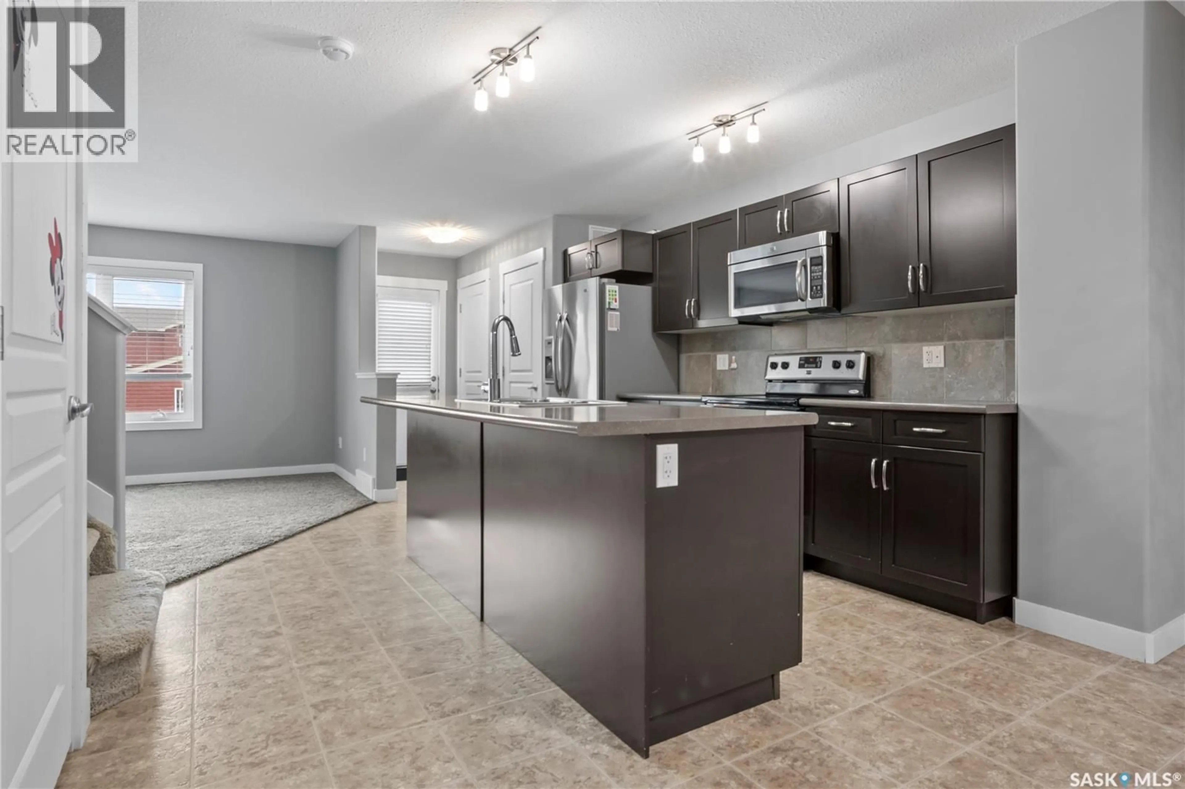 Open concept kitchen, unknown for 4406 GREEN OLIVE WAY, Regina Saskatchewan S4V3H5