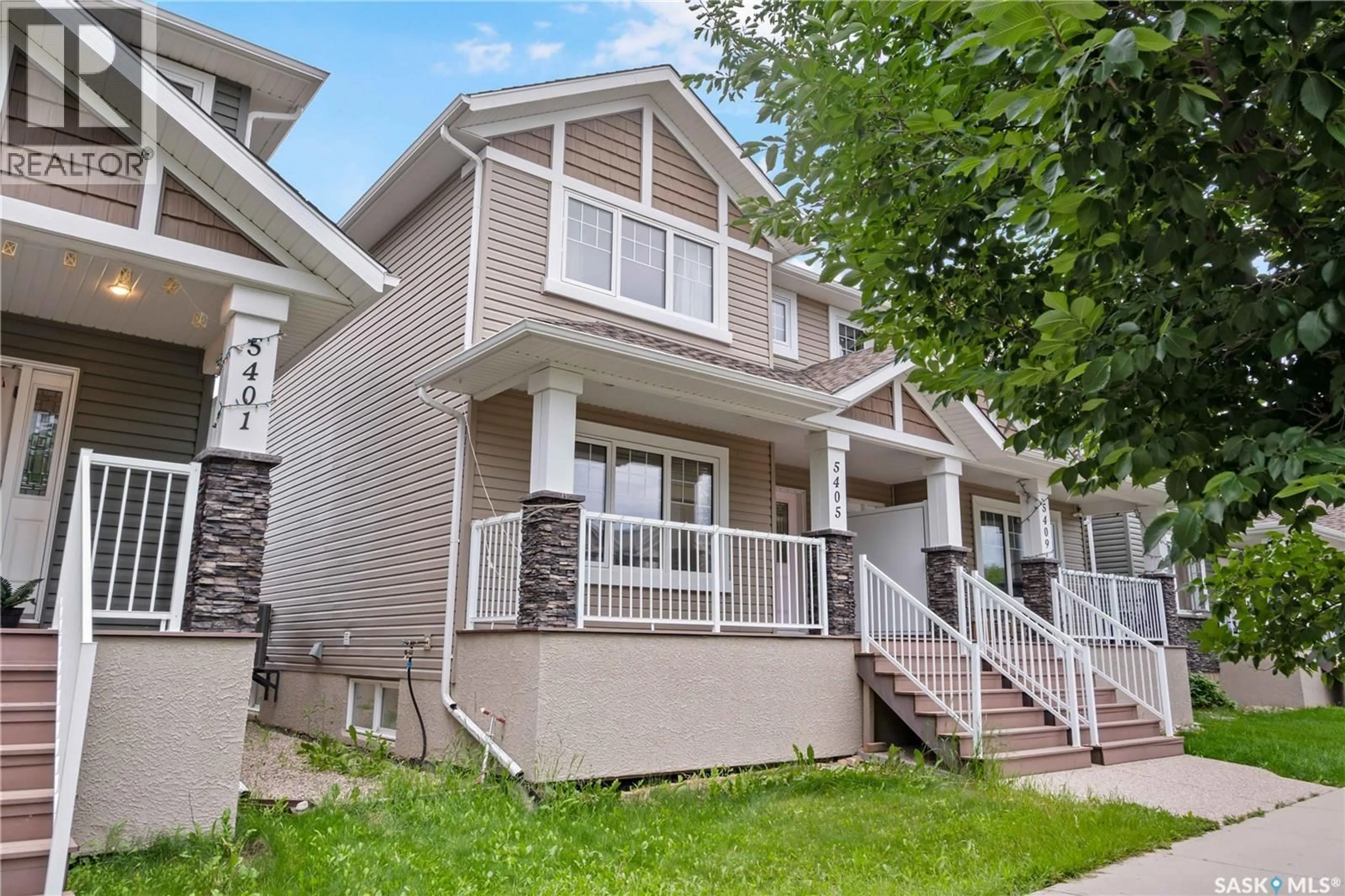 Home with vinyl exterior material, street for 5405 JIM CAIRNS BOULEVARD, Regina Saskatchewan S4W0G1