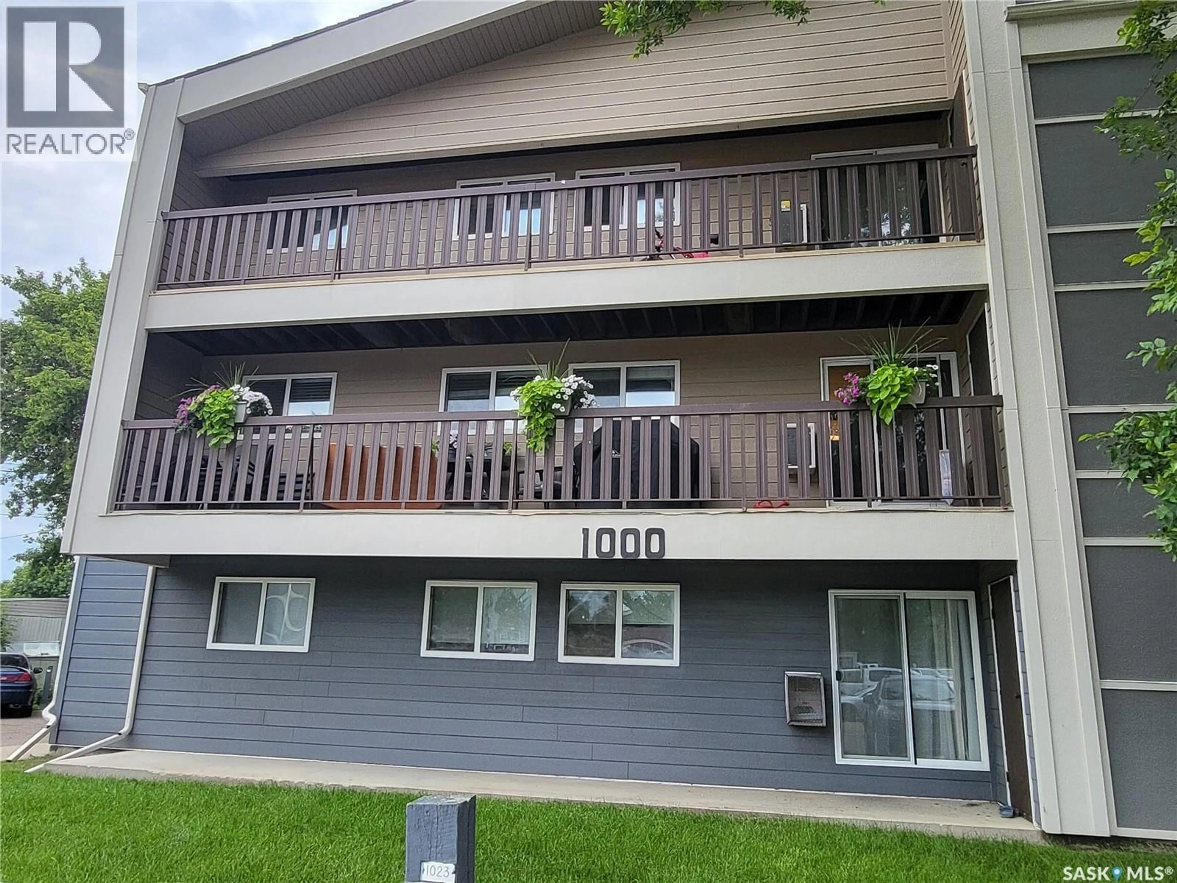 Patio, unknown for 1026 425 115TH STREET, Saskatoon Saskatchewan S7N2E5