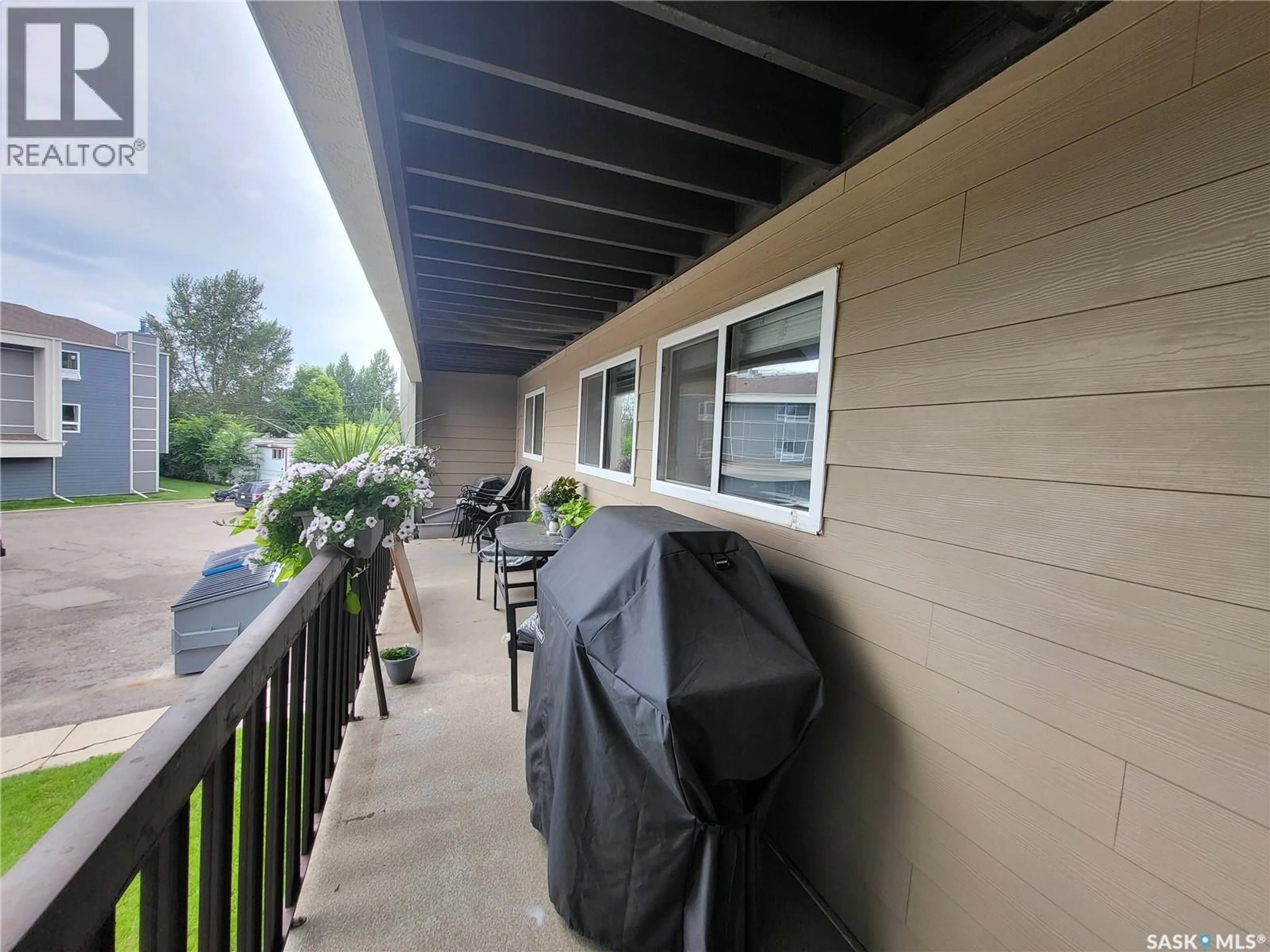 Patio, water/lake/river/ocean view for 1026 425 115TH STREET, Saskatoon Saskatchewan S7N2E5