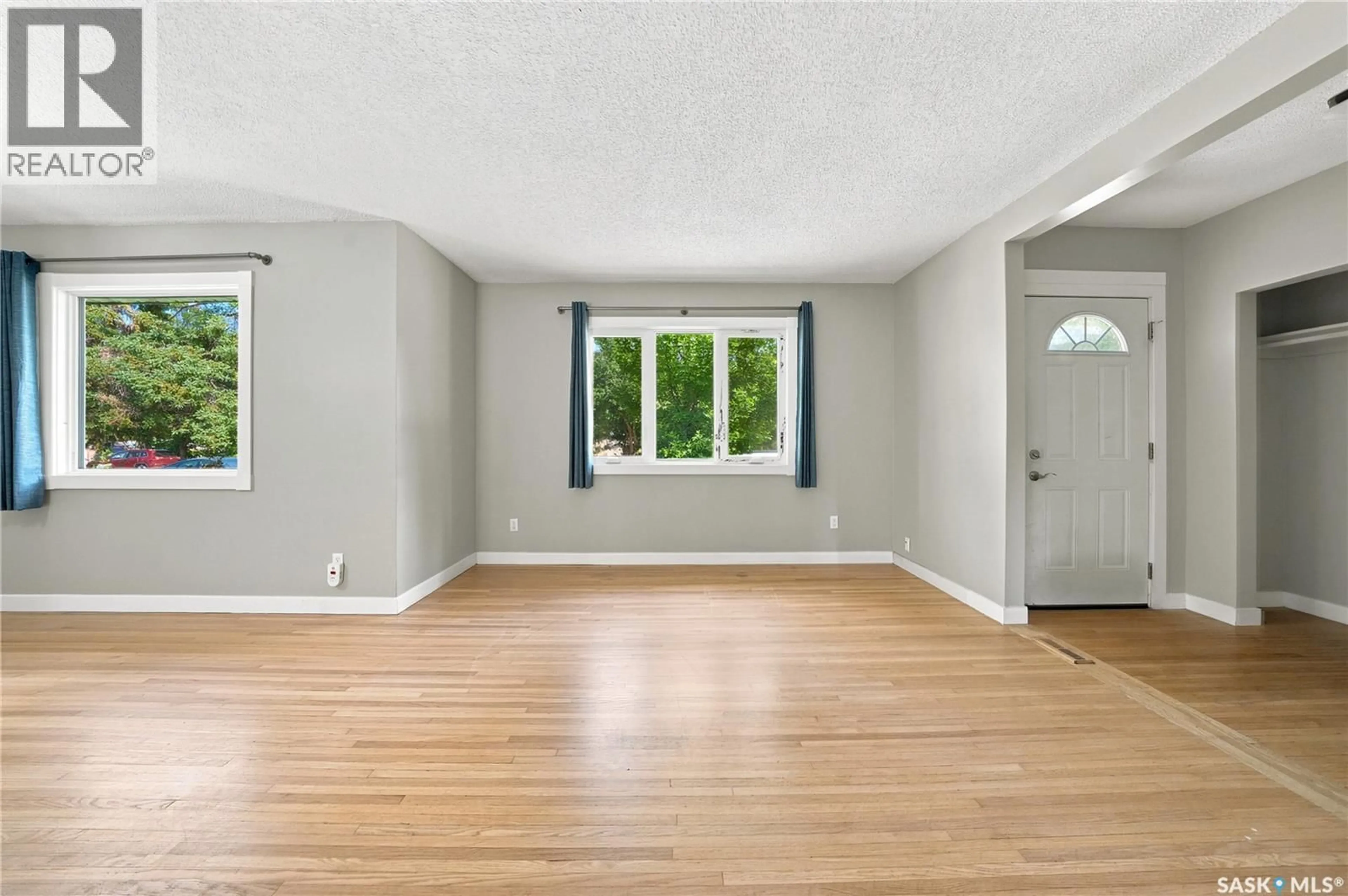 A pic of a room for 1116 EWART AVENUE, Saskatoon Saskatchewan S7H2K3