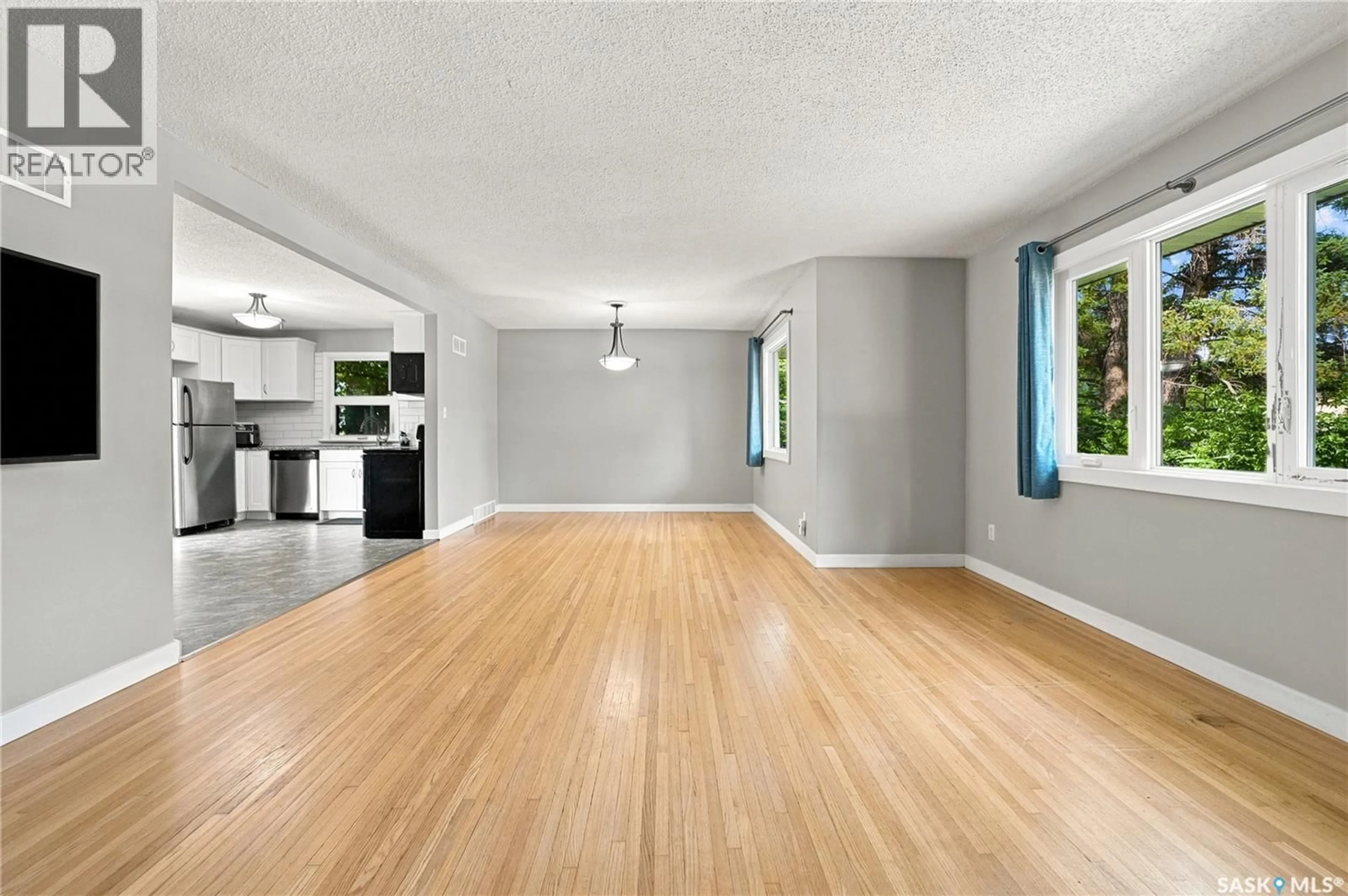 A pic of a room for 1116 EWART AVENUE, Saskatoon Saskatchewan S7H2K3