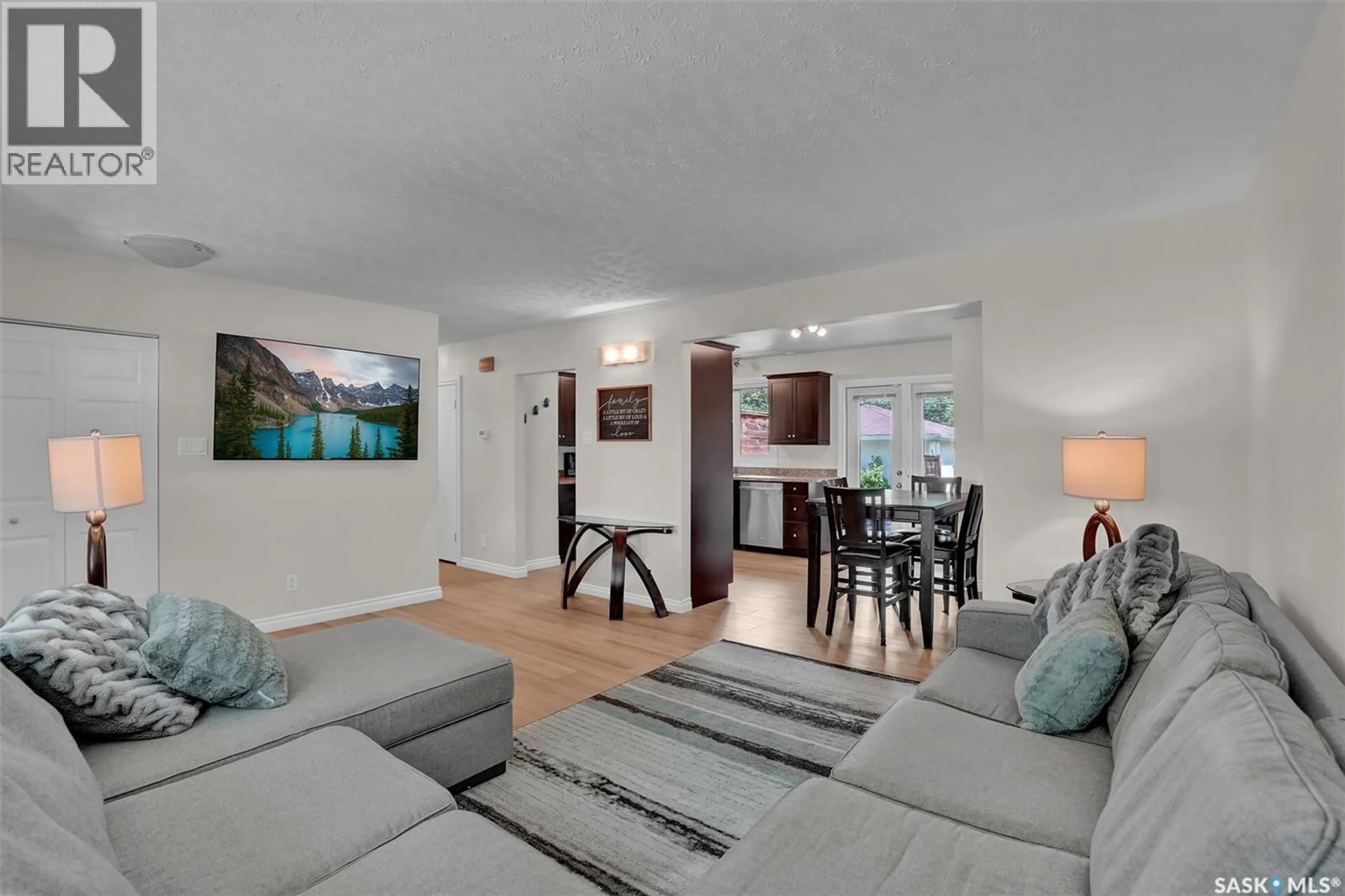 Living room with furniture, unknown for 961 GARRY STREET, Regina Saskatchewan S4T5R1