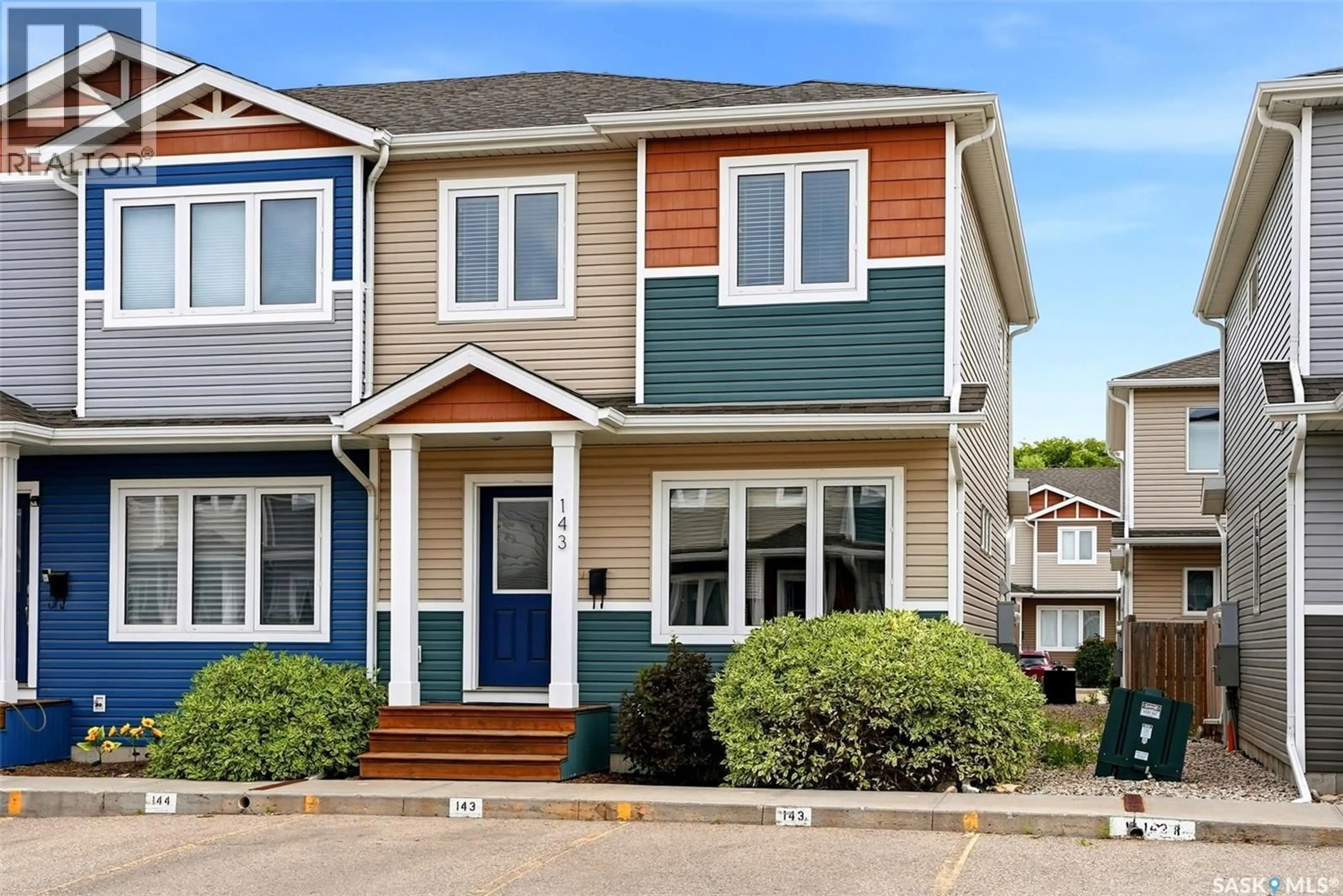 Home with vinyl exterior material, street for 143 1920 7TH AVENUE, Regina Saskatchewan S4N6M9