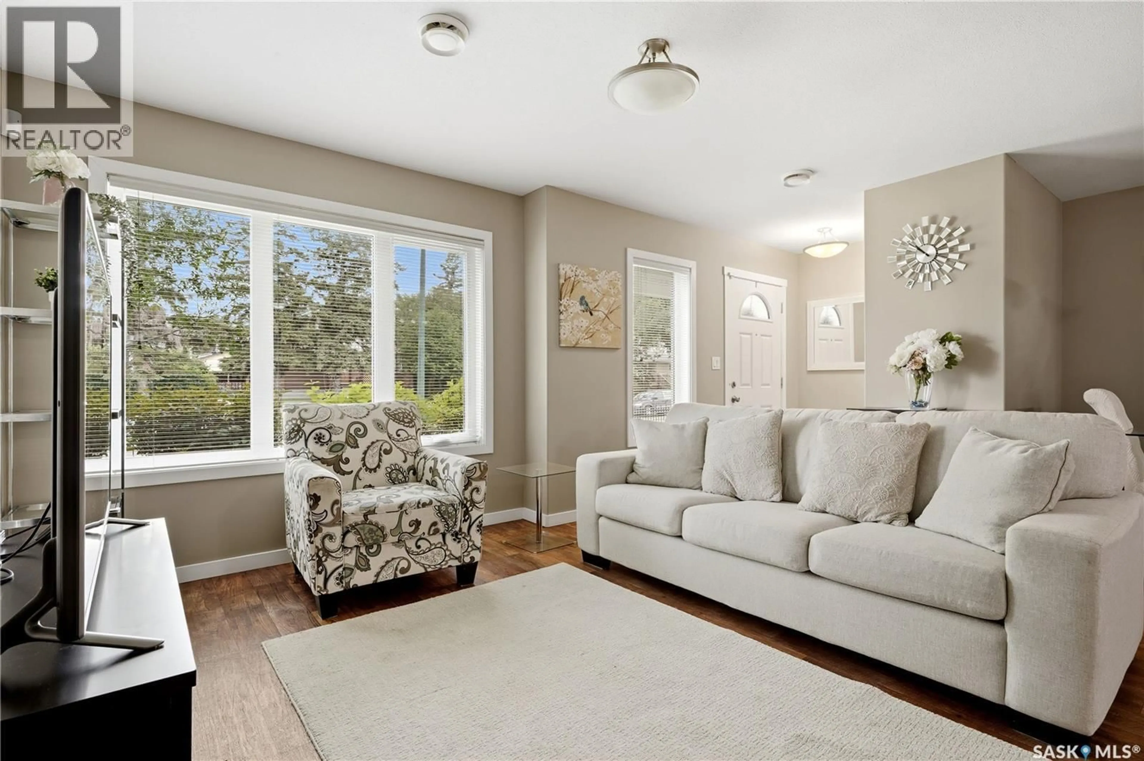 Living room with furniture, unknown for 1237 GREY STREET, Regina Saskatchewan S4T1G7
