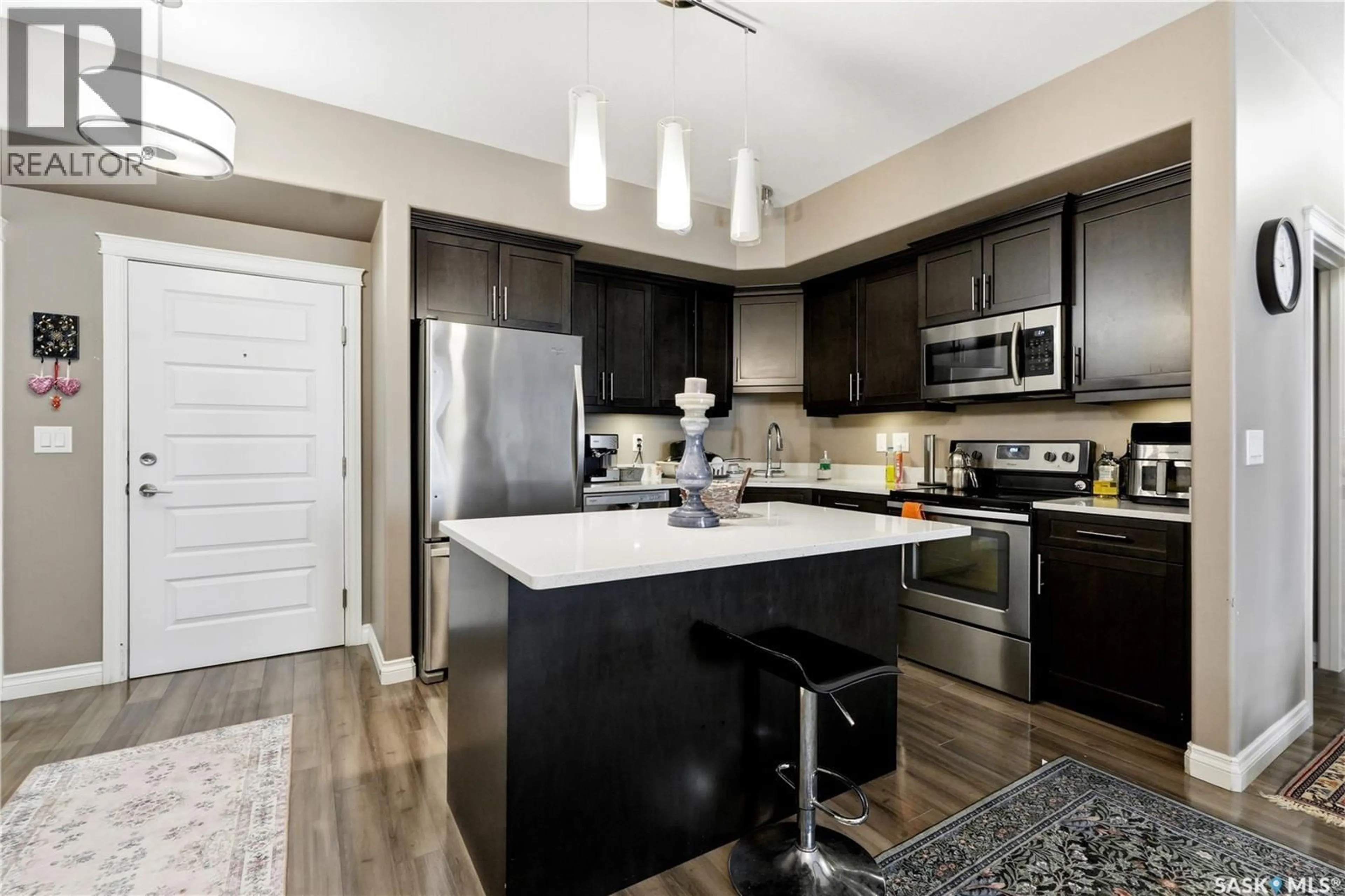 Open concept kitchen, unknown for 210 423 NELSON ROAD, Saskatoon Saskatchewan S7S1P2