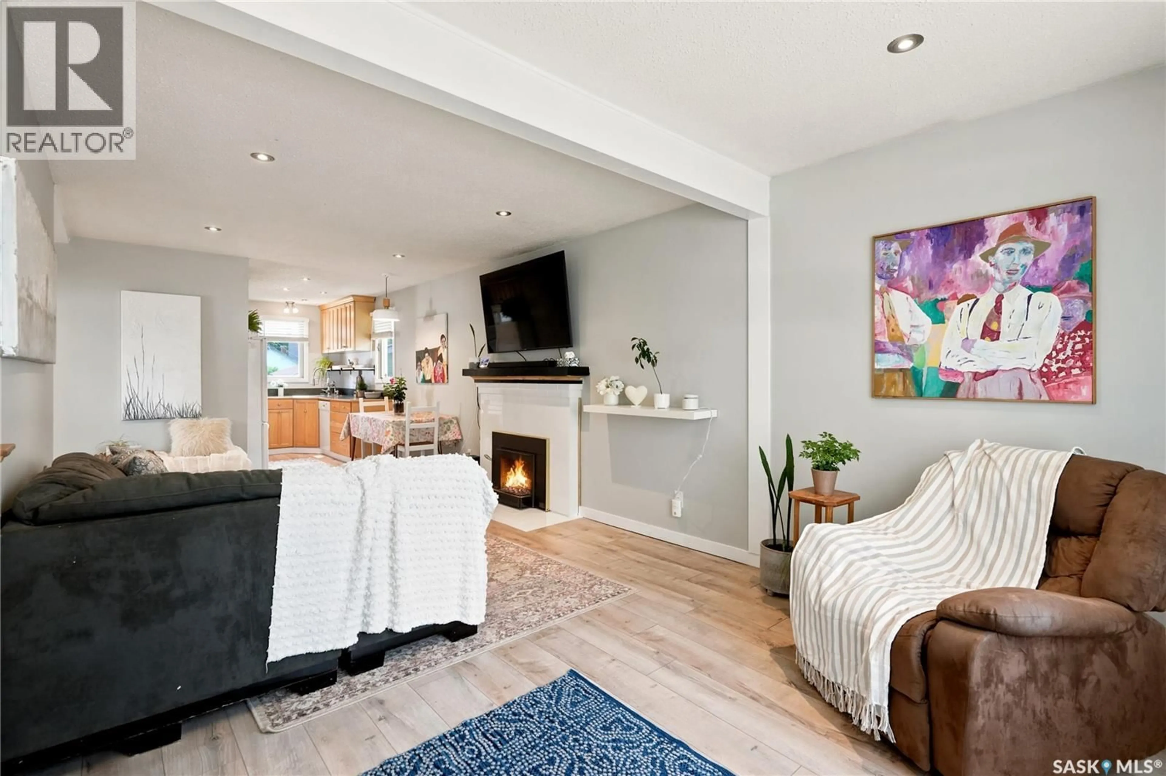 Living room with furniture, unknown for 2209 QUEEN STREET, Regina Saskatchewan S4T4C6