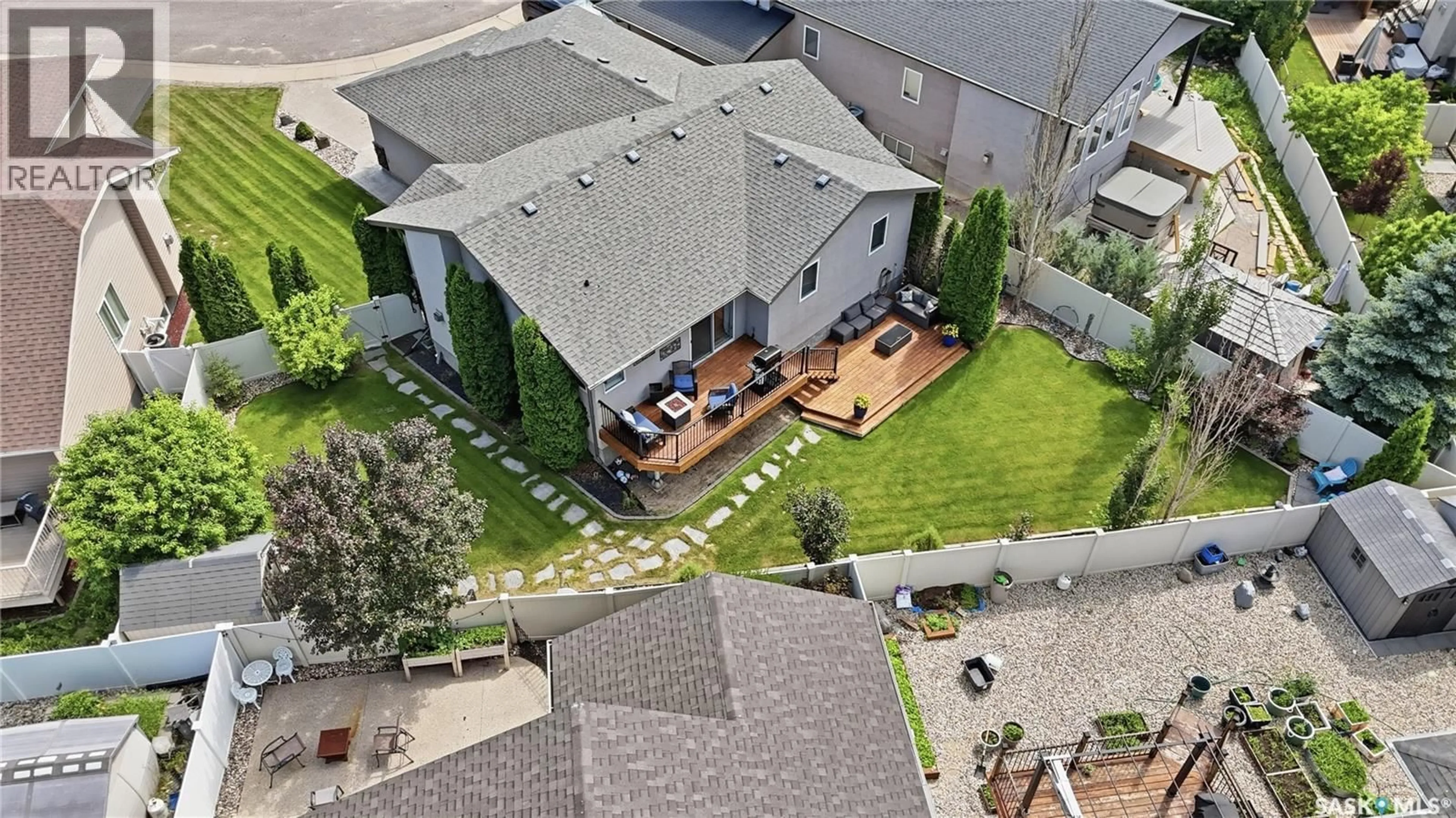 A pic from outside/outdoor area/front of a property/back of a property/a pic from drone, street for 4526 BRASS CRESCENT, Regina Saskatchewan S4X0C5