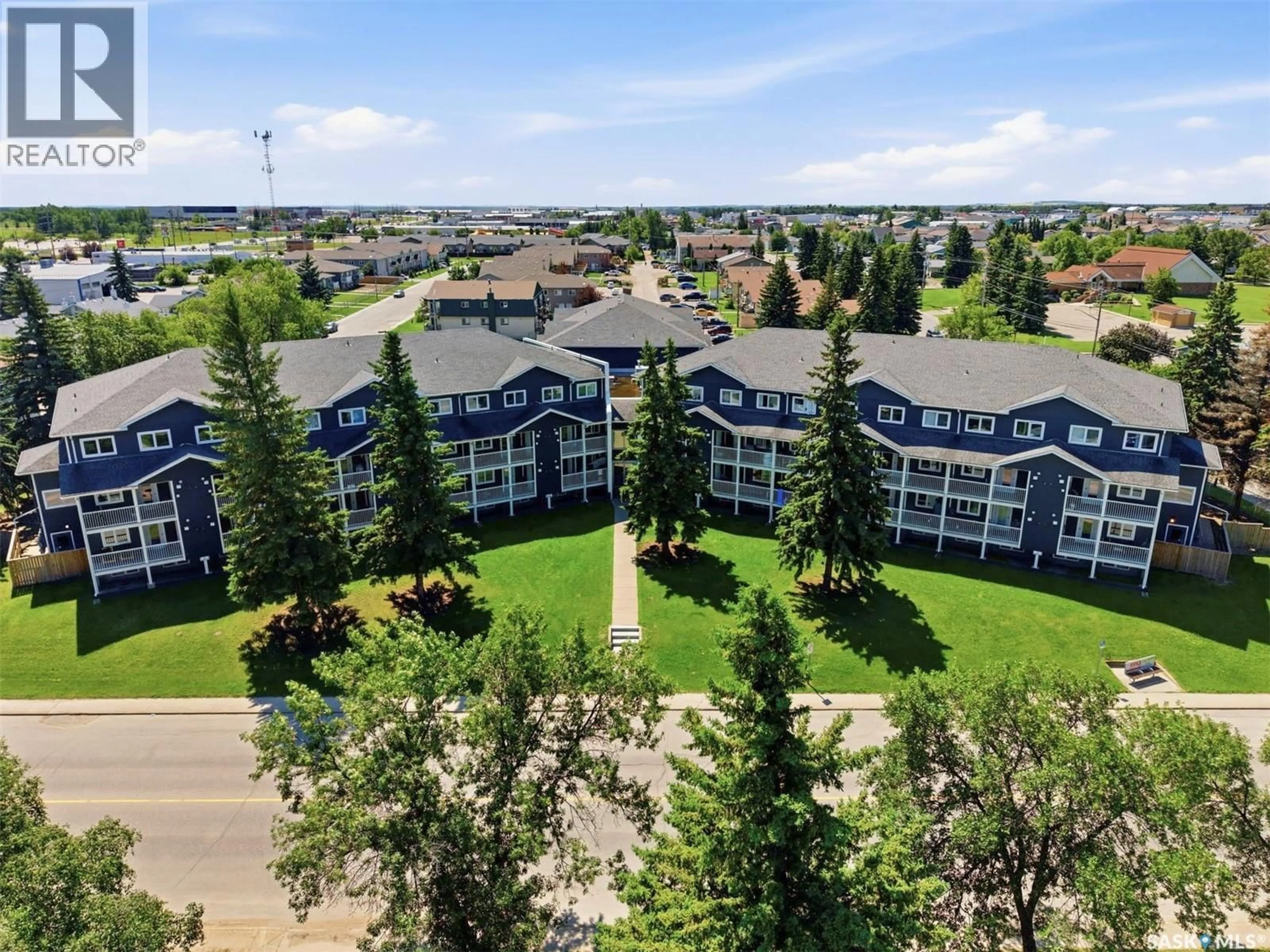 A pic from outside/outdoor area/front of a property/back of a property/a pic from drone, water/lake/river/ocean view for 203 - 515 28TH STREET, Prince Albert Saskatchewan S6V1X8