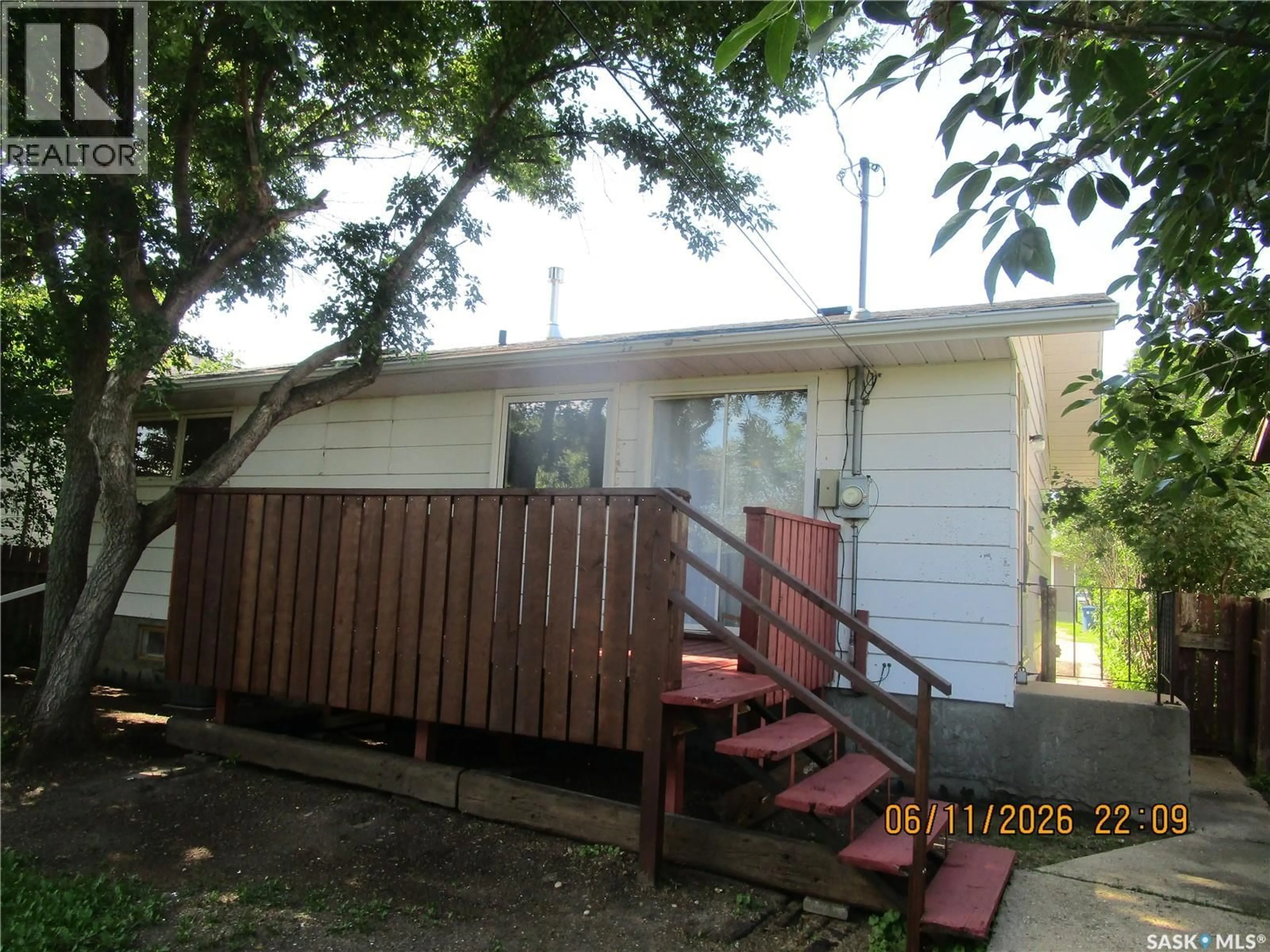 Unknown for 504 4TH AVENUE, Assiniboia Saskatchewan S0H0B0